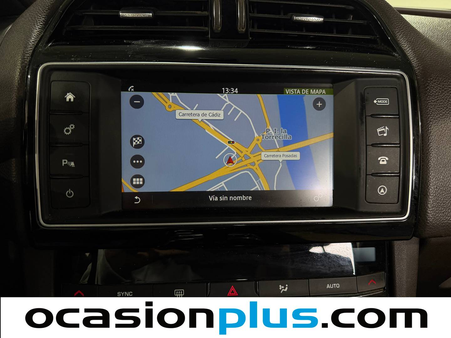 Foto Jaguar F-Pace Jaguar F-PACE 2.0L i4D Prestige AWD (180 CV)