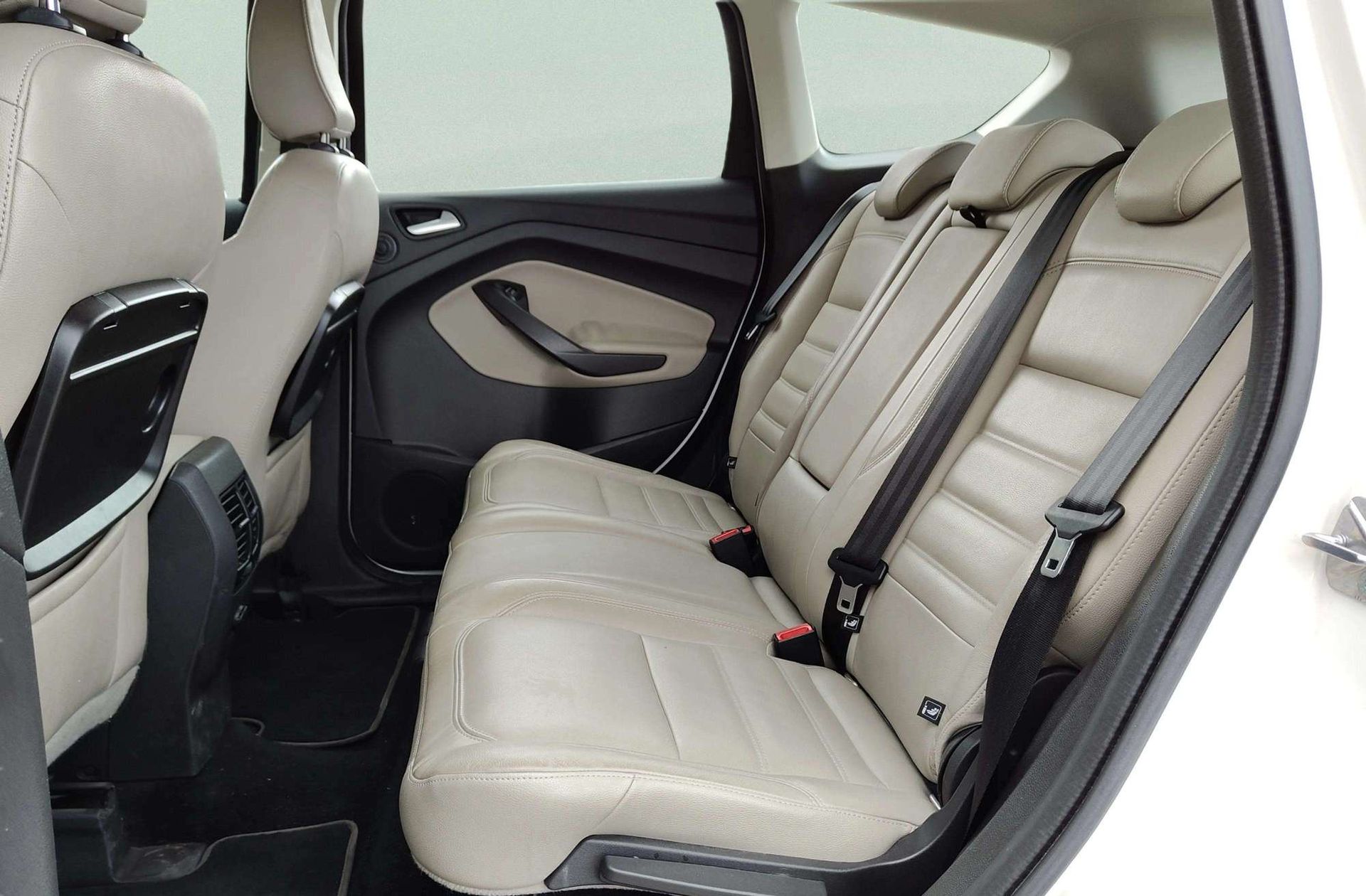 Ford Kuga 1.5 EcoBoost Titanium 4x4 - foto 15
