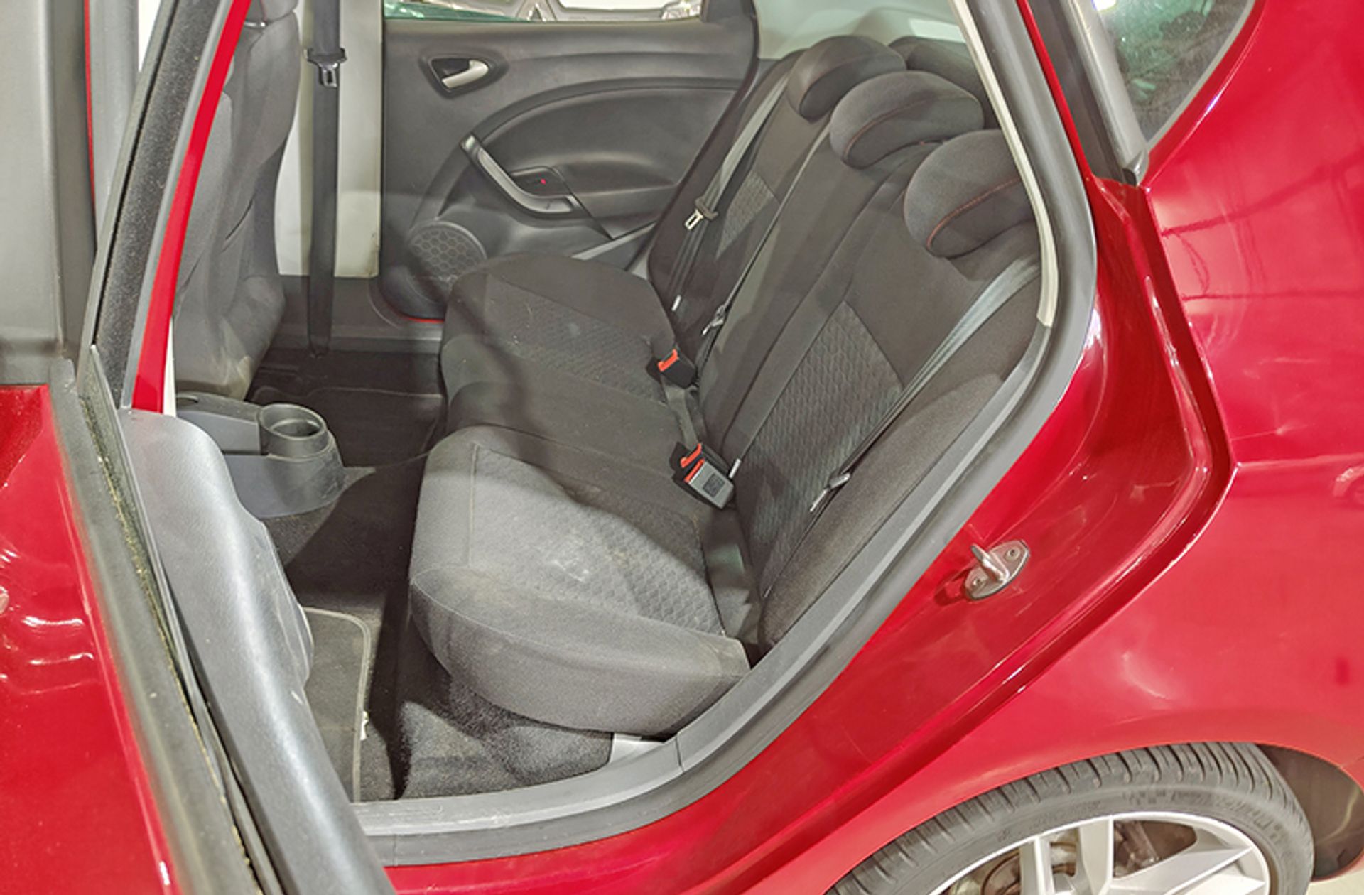 SEAT Ibiza 1.4 TSI FR DSG - foto 12