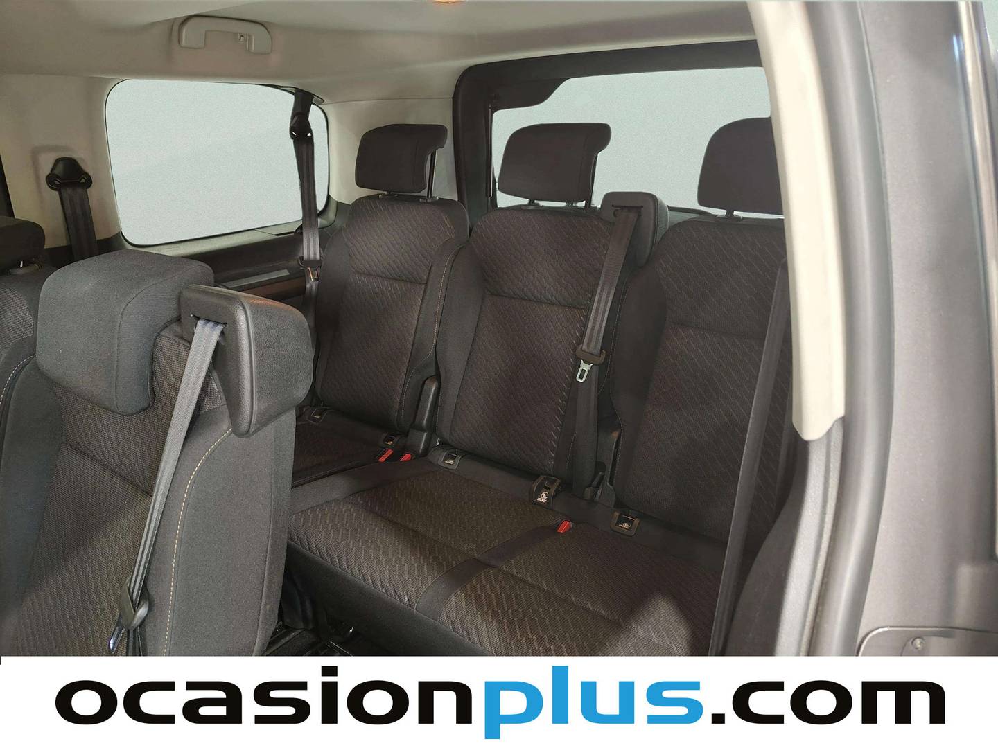 Foto asientos delanteros Toyota Proace Verso Toyota Proace Verso 2.0D Family Medio L1 Advance (150 CV) 8 Plazas