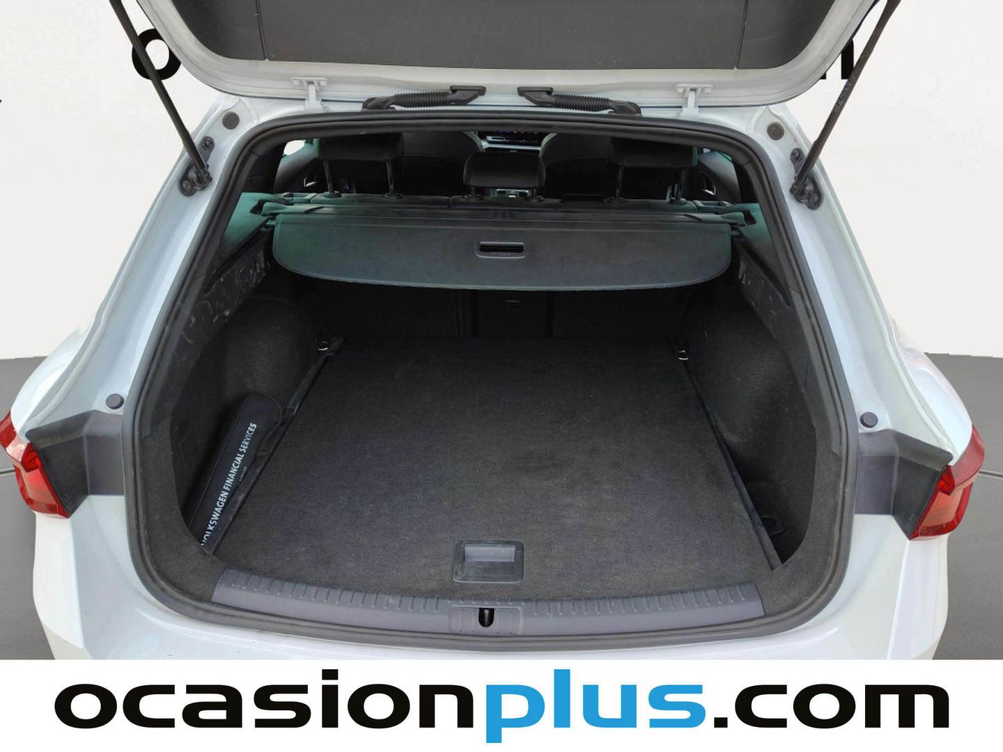 Fotos maletero Seat León Seat León ST 2.0 TDI S&S FR XXL DSG (150 CV)