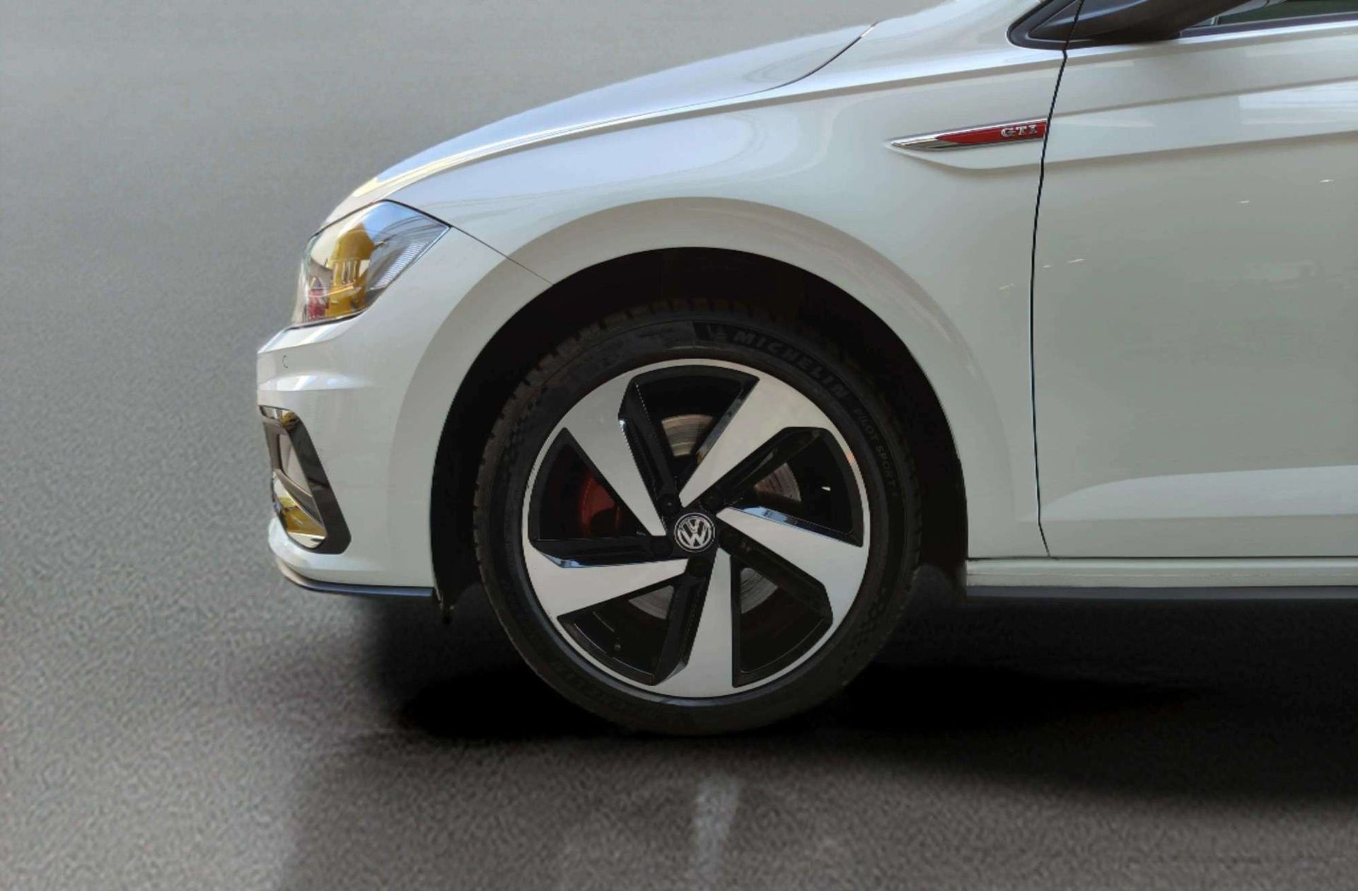 Volkswagen Polo GTI 2.0 TSI DSG - foto 38