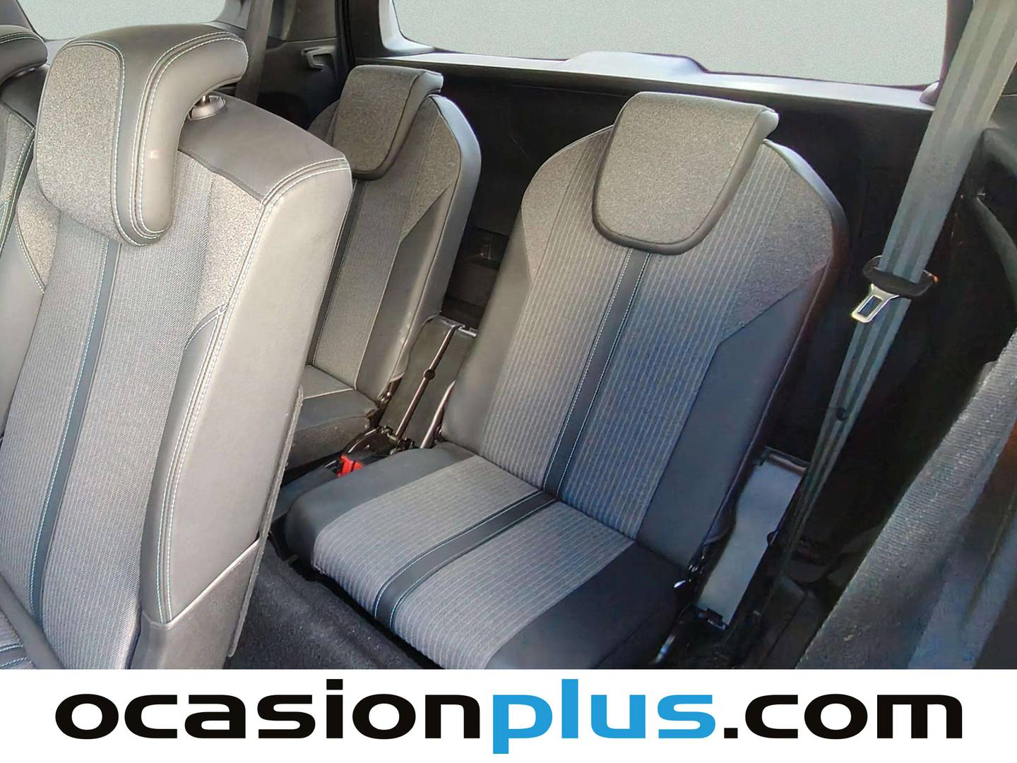 Foto Peugeot 5008 Peugeot 5008 PureTech 130 S&S Allure Pack EAT8 (130 CV) 7 Plazas