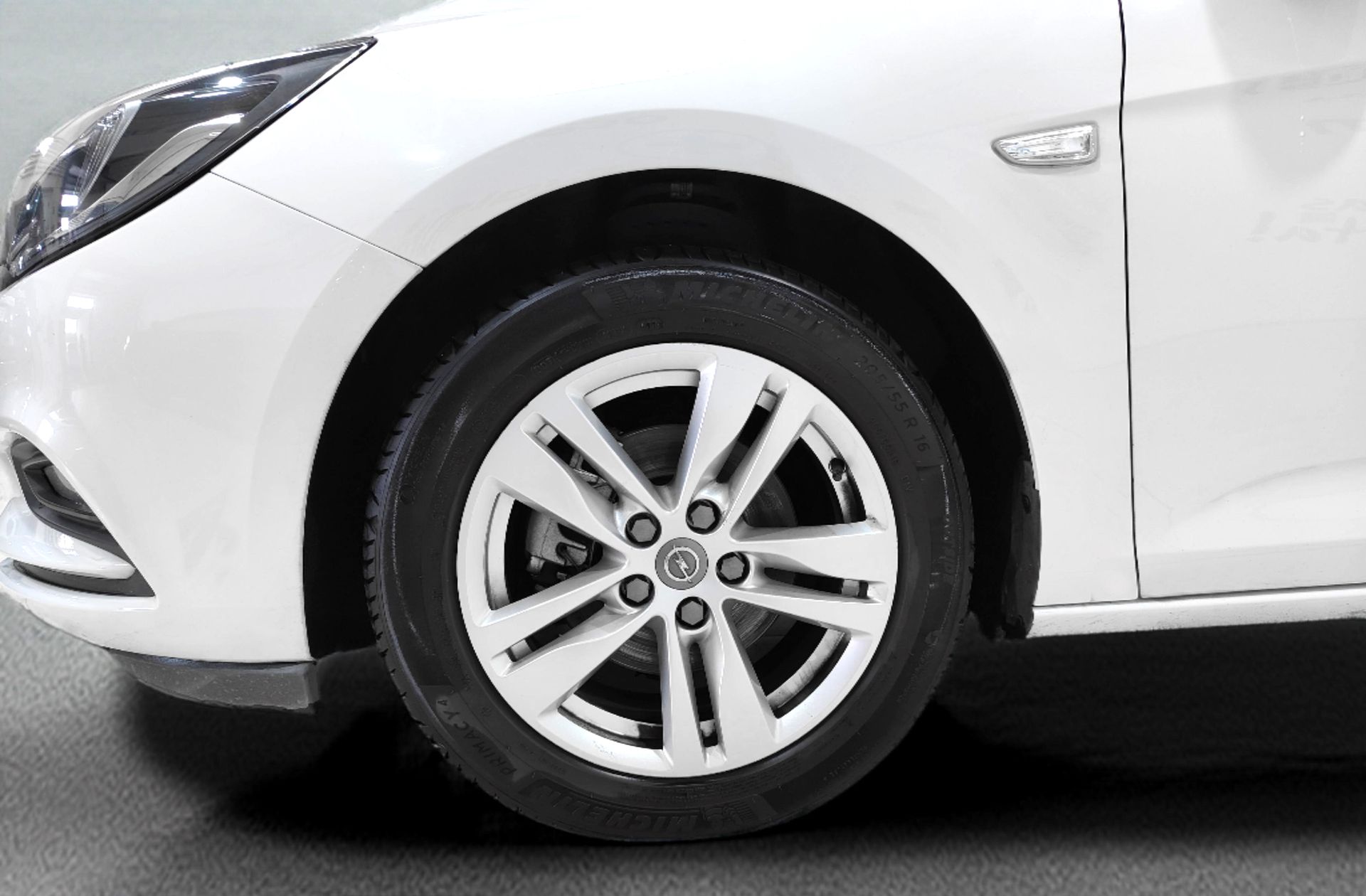 Opel Astra 1.4 Turbo Selective - foto 33