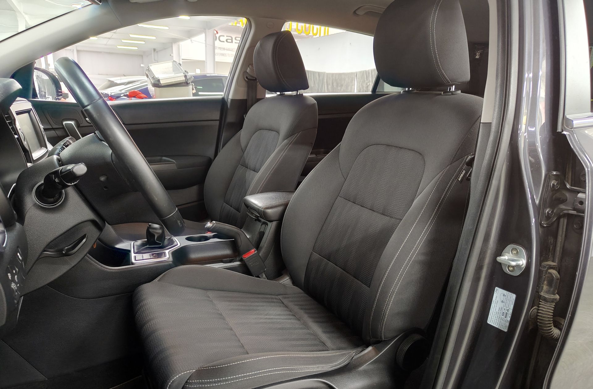 Kia Sportage 1.7 CRDi Business Eco-Dynamic 4x2 - foto 11
