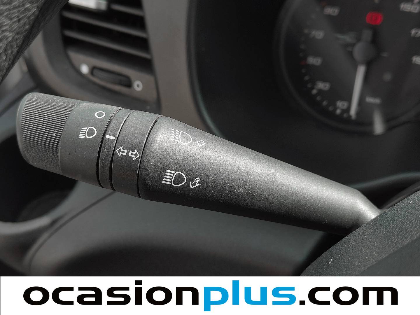 Foto Iveco Daily Iveco Daily Furgon 35S 16 V 3520L/H2 (156 CV)