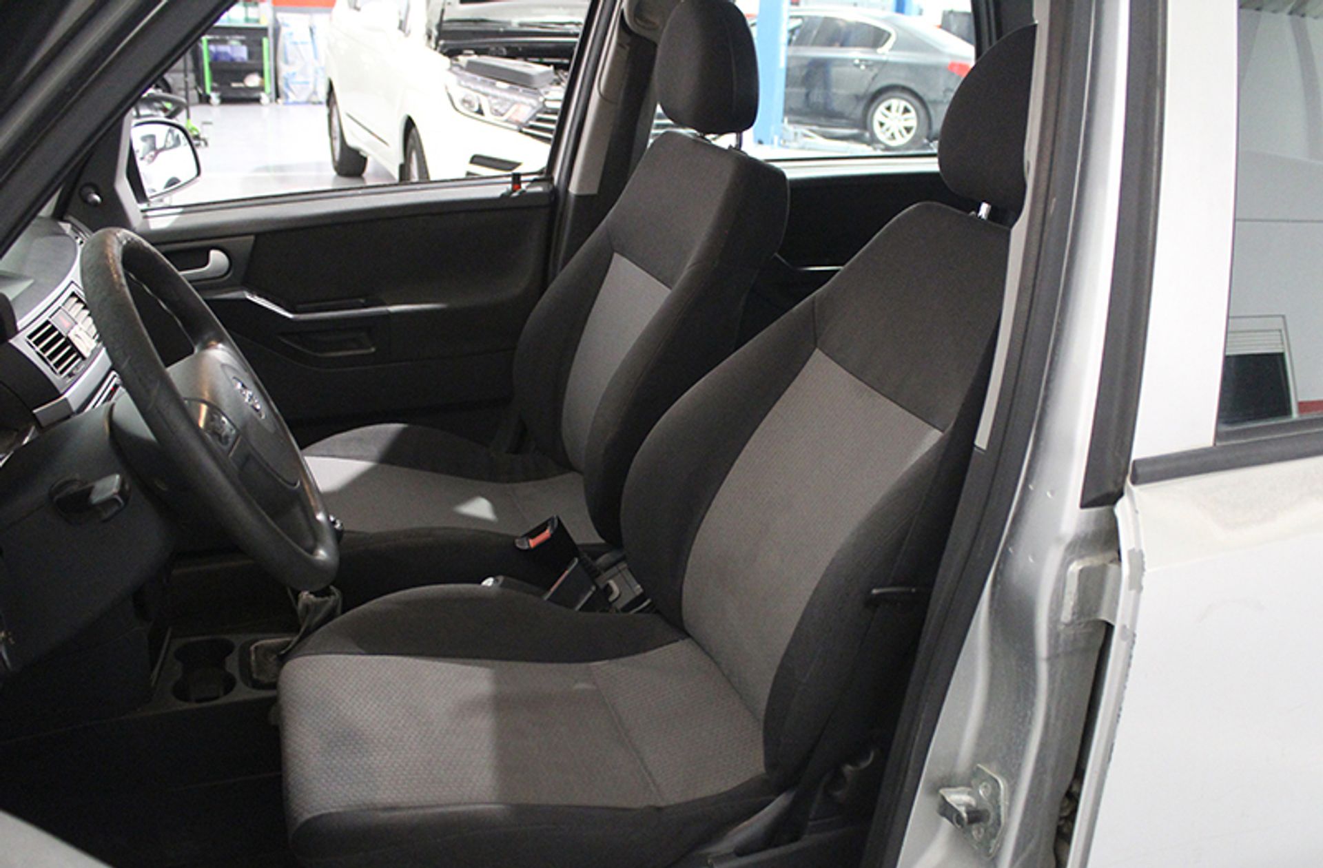Opel Meriva Cosmo 1.6 XE - foto 13