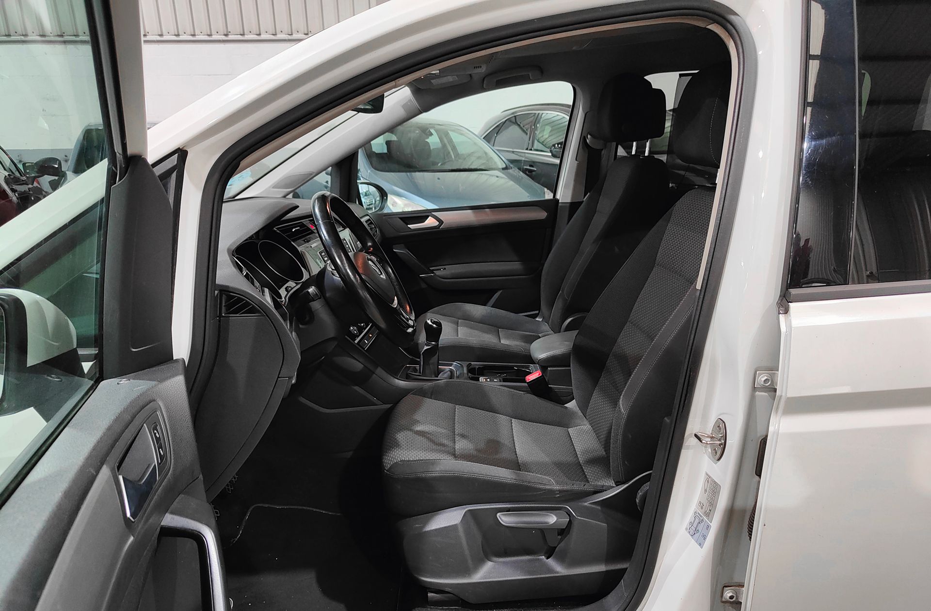 Volkswagen Touran Advance 1.6 TDI SCR BMT - foto 10