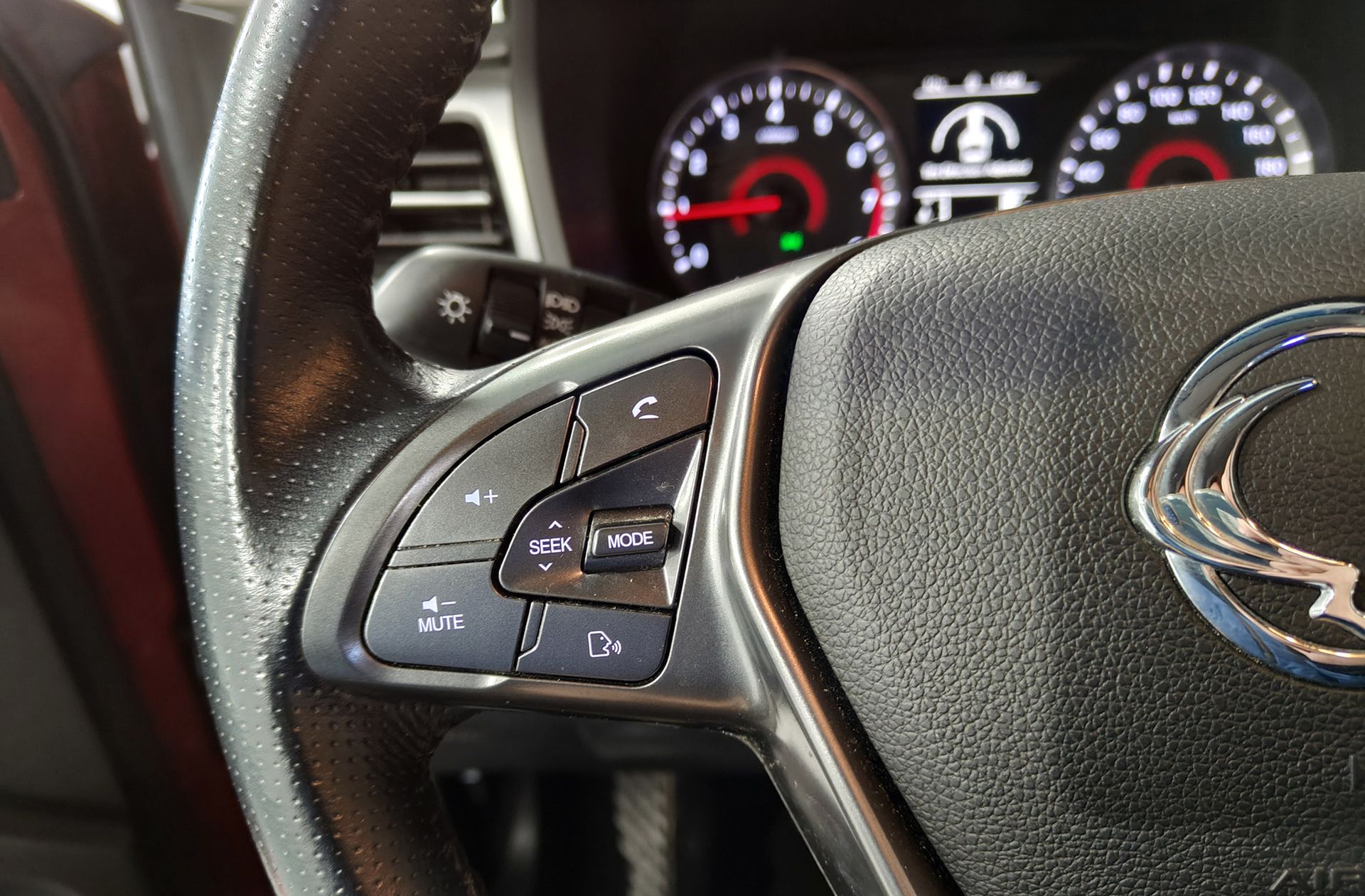 SsangYong Tivoli G12T Urban Plus - foto 24