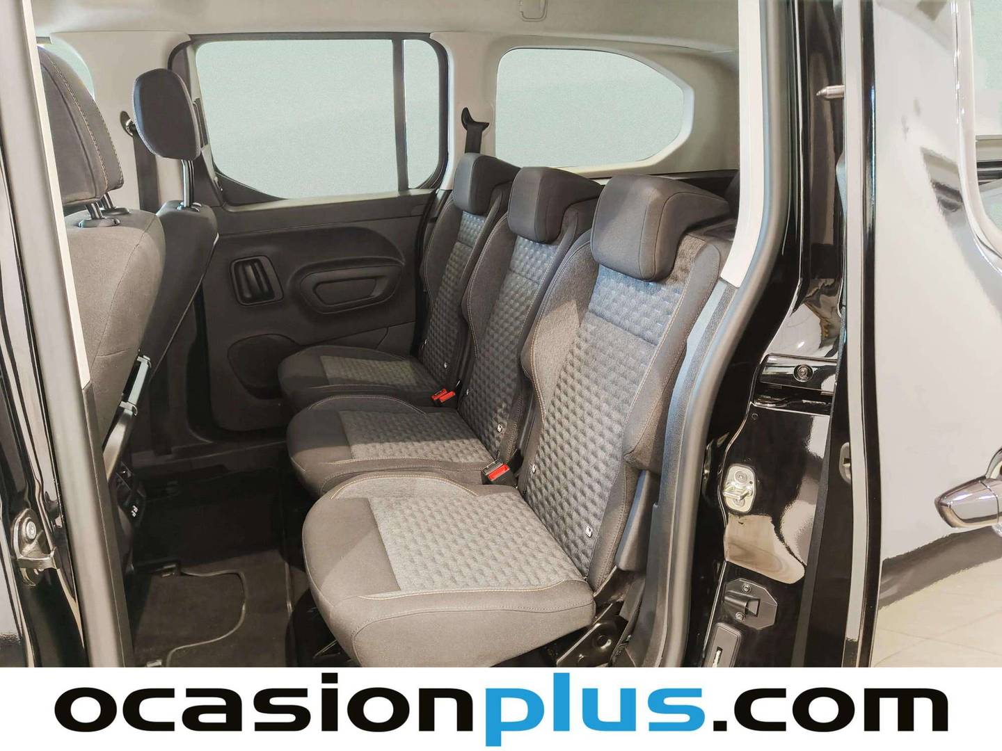 Foto Peugeot Rifter Peugeot Rifter BlueHDi 130 GT Long EAT8 (130 CV)