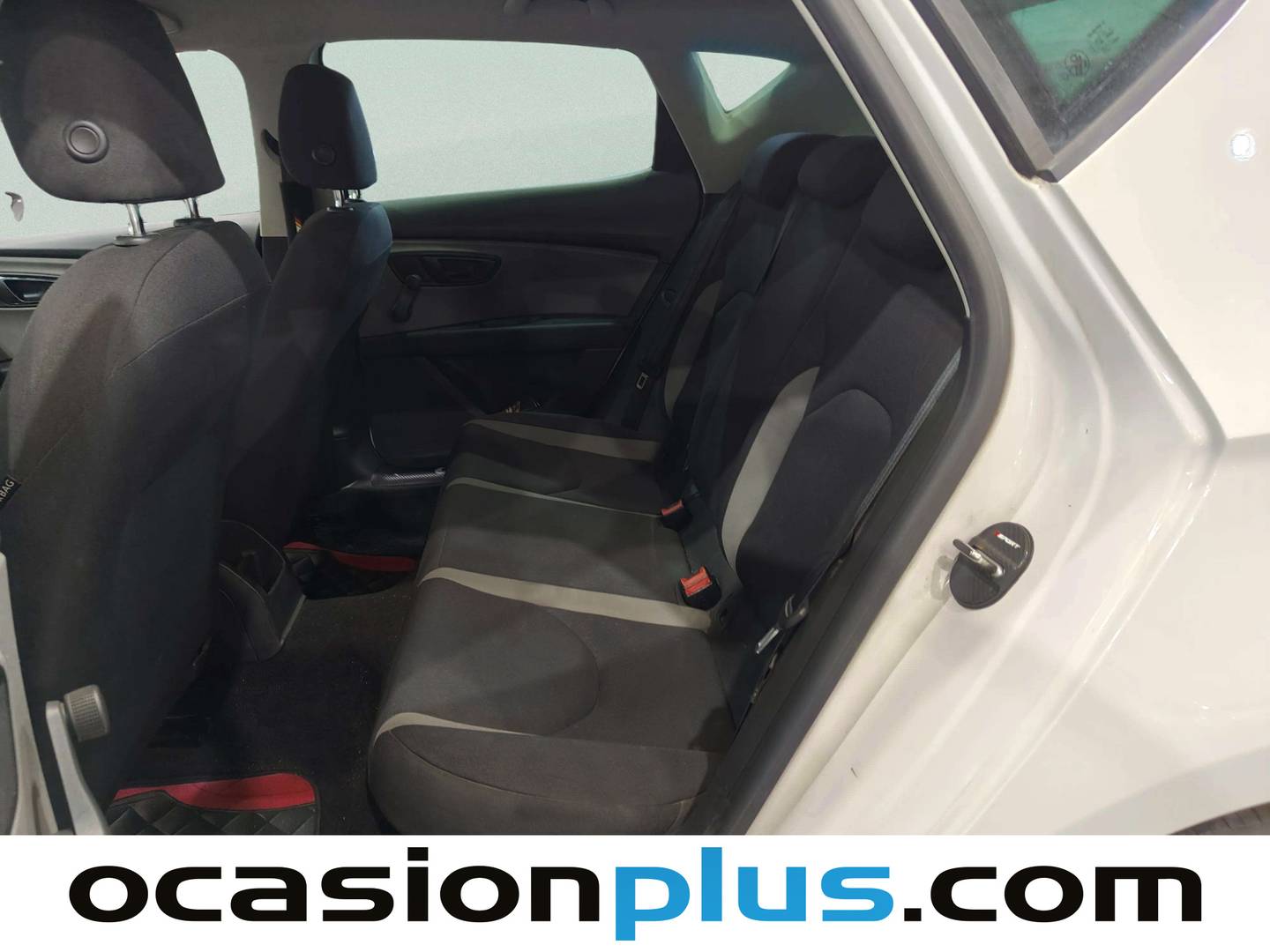 Foto asientos traseros Seat León Seat León 1.6 TDI S&S Ecomotive Reference (110 CV)