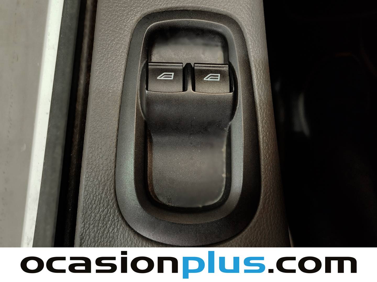 Ford Transit Ford Transit Furgon 350 L3H2 Trend RWD (130 CV) manual
