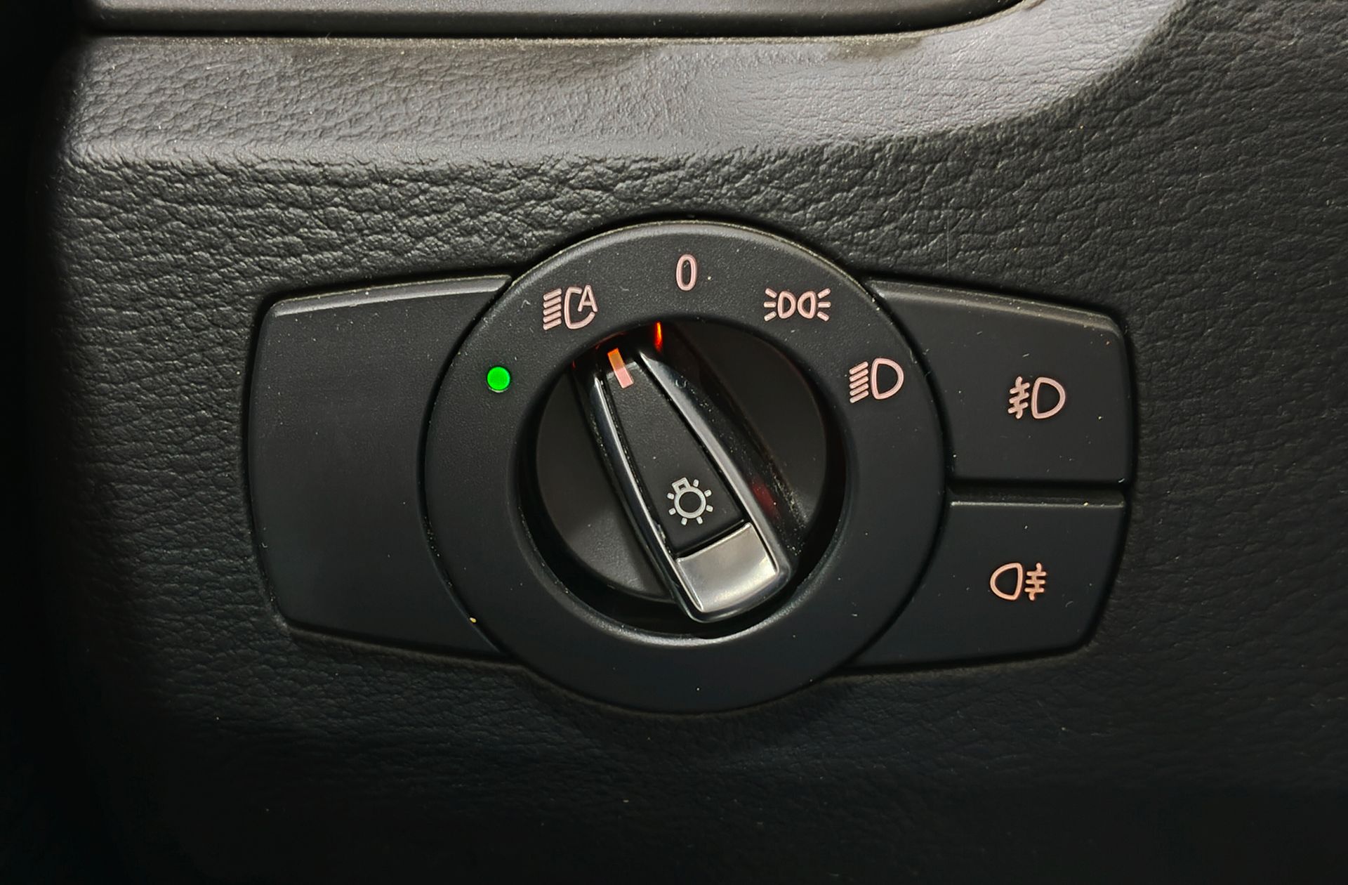 BMW X1 sDrive18d - foto 24