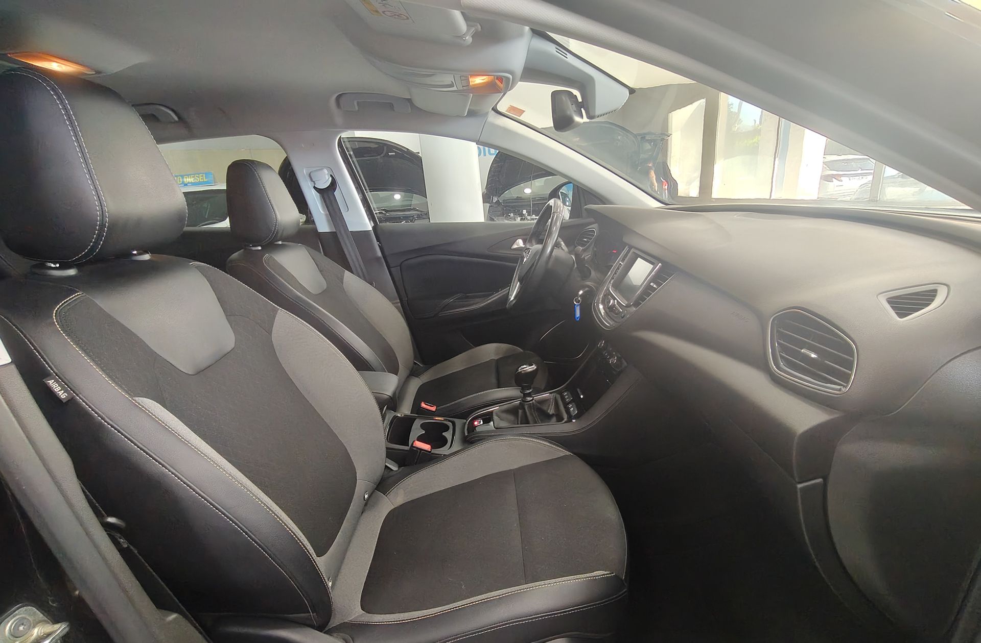 Opel Grandland 1.2 Turbo Design Line - foto 15