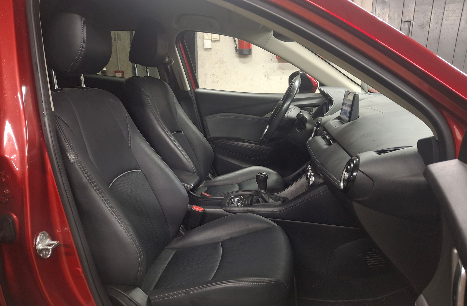 Mazda CX-3 1.8 D Zenith 2WD - foto 20