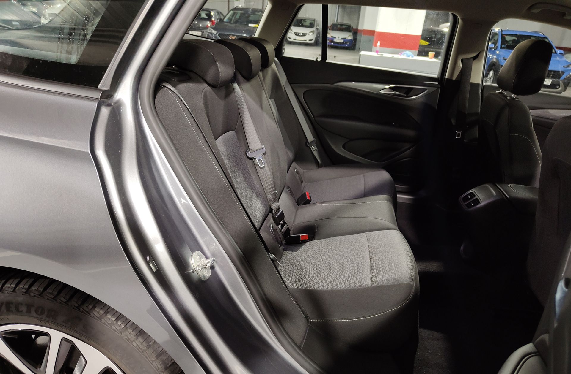 Opel Insignia 1.5 Turbo XFL Selective - foto 25