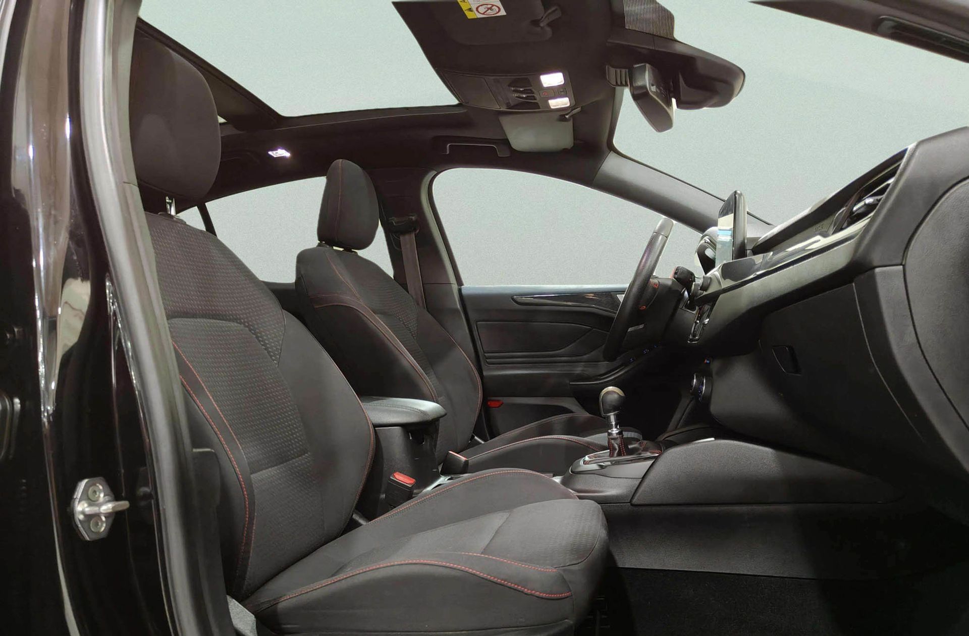 Ford Focus 1.5 EcoBoost ST-Line - foto 19