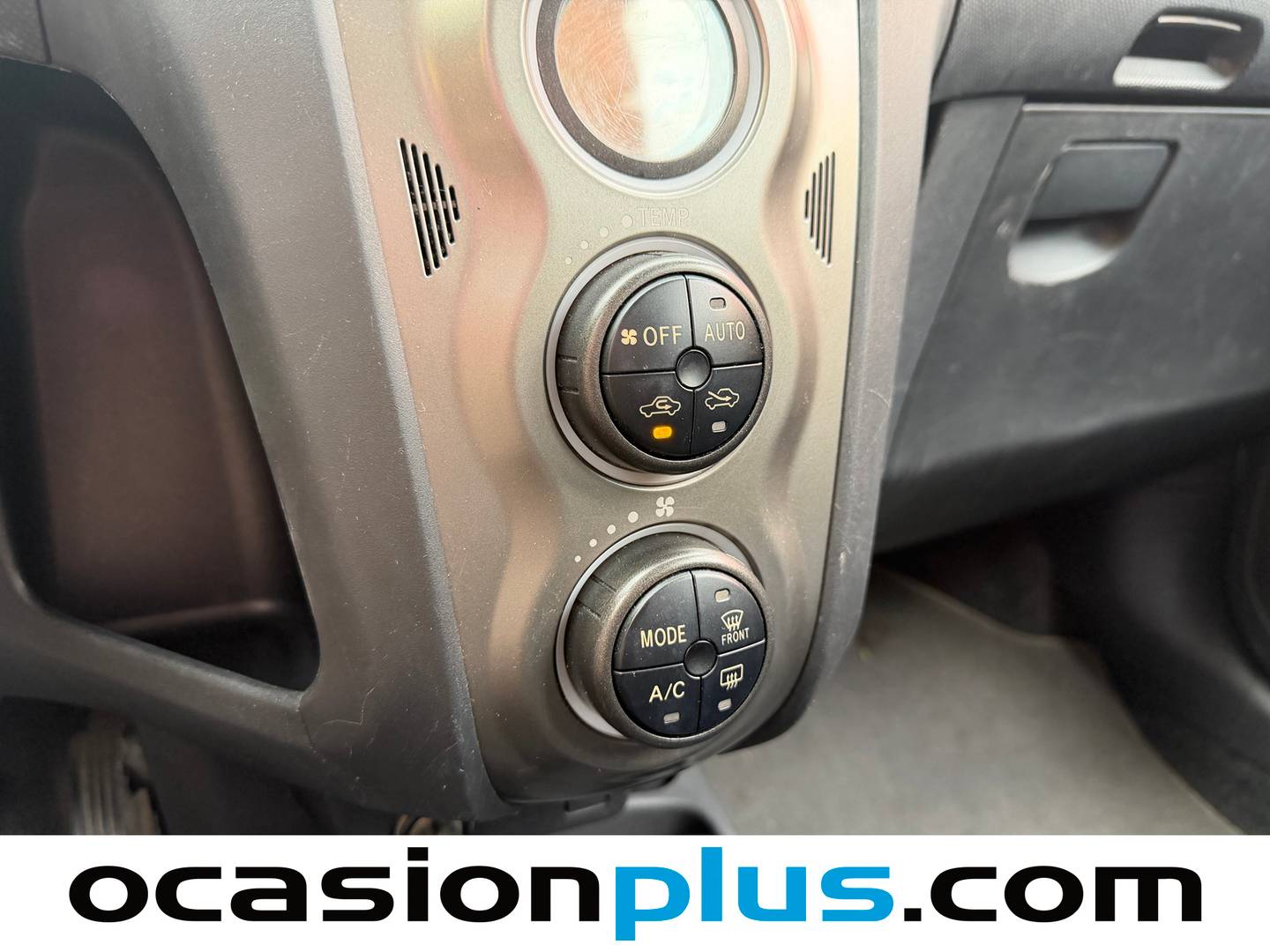 Extras del Toyota Yaris Toyota Yaris 1.3 VVT-I TS (101 CV)