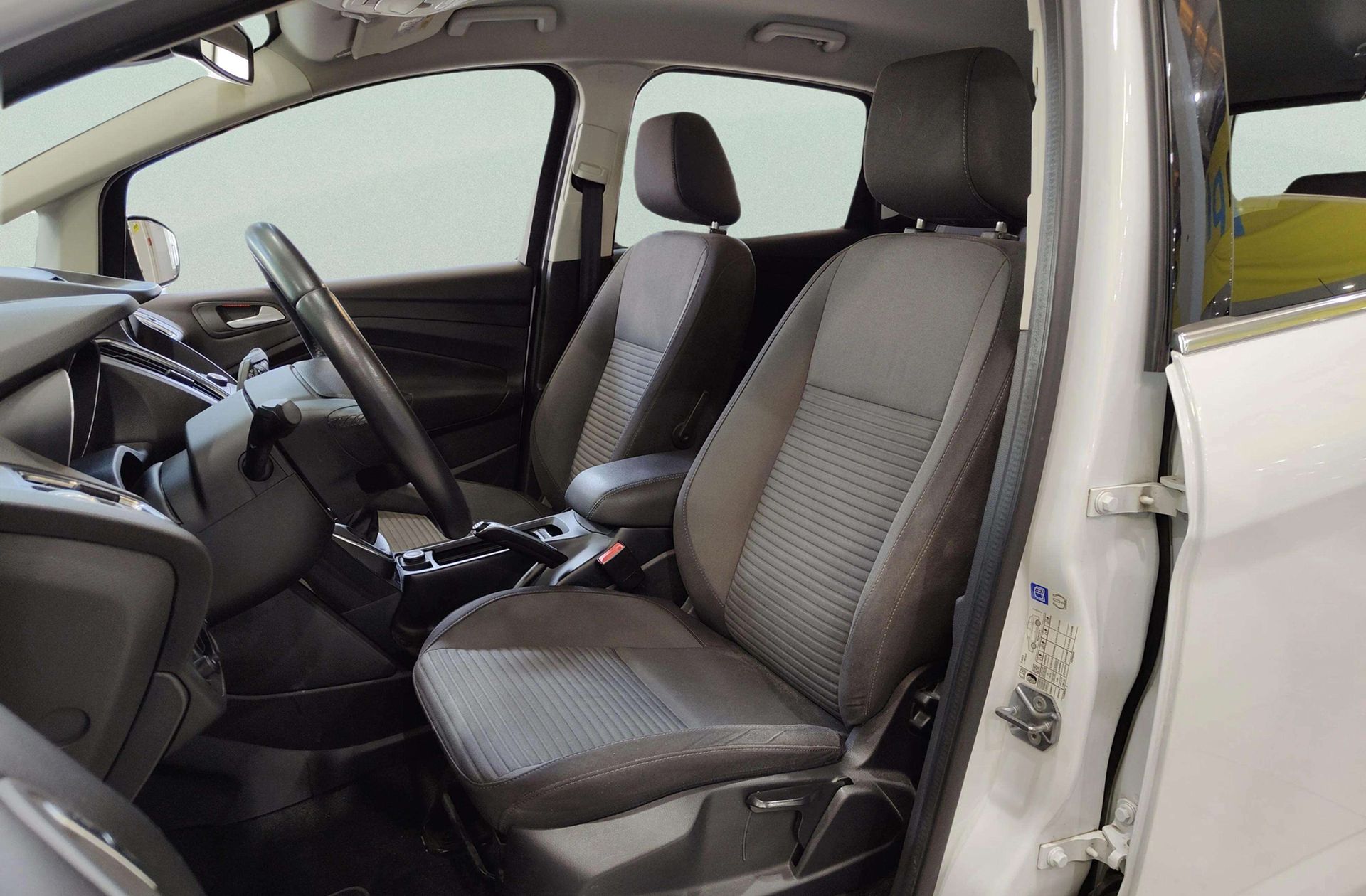 Ford C-Max 1.5 EcoBoost Titanium - foto 11