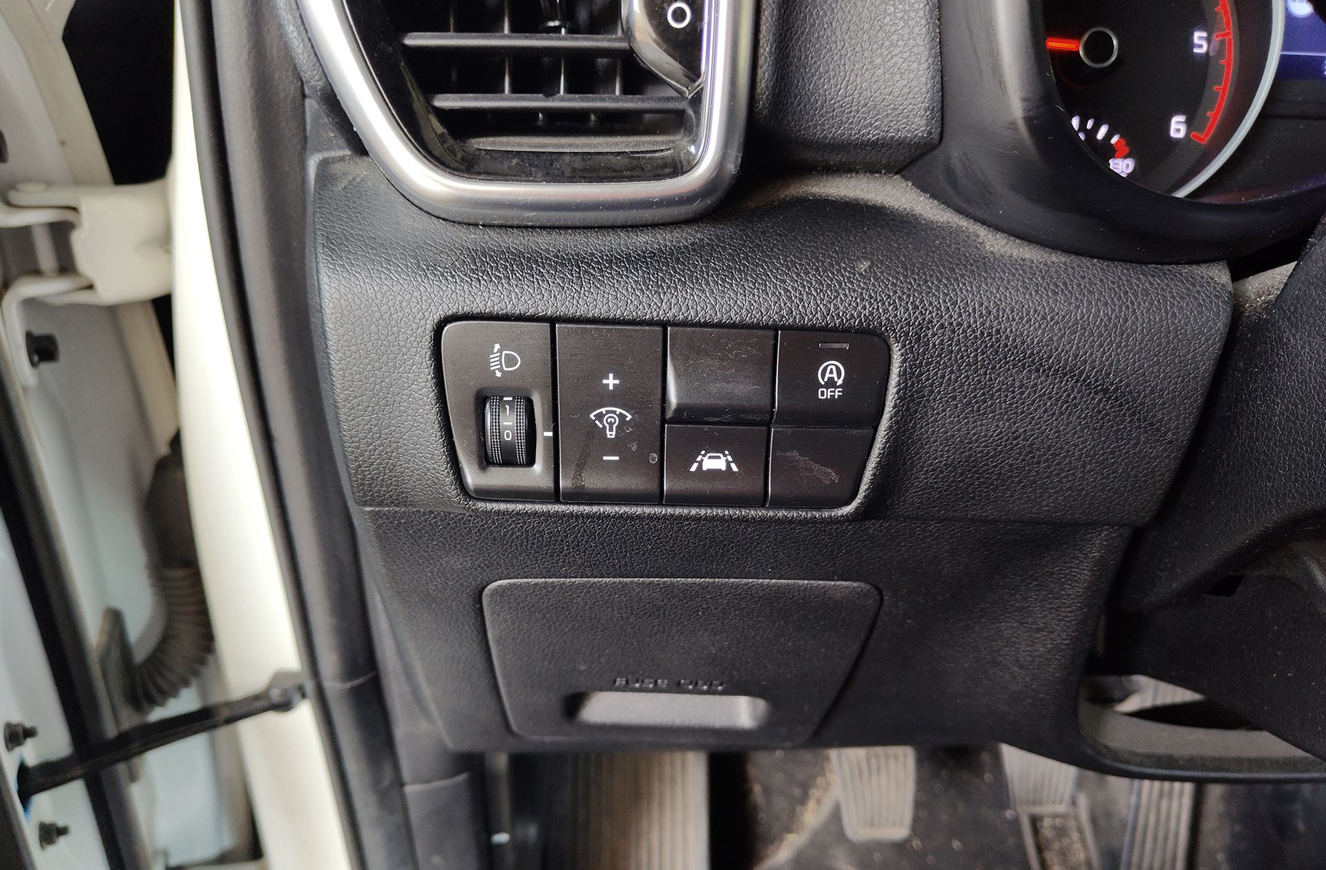 Kia Sportage 1.6 CRDi Drive 4x2 - foto 13