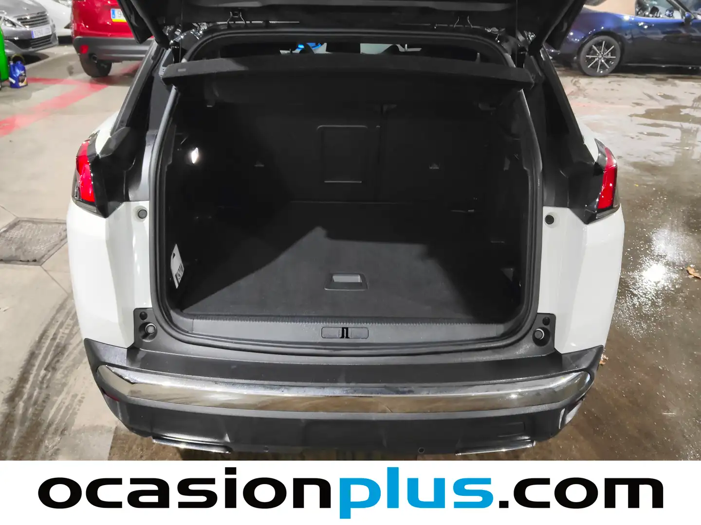 Foto Peugeot 3008 Peugeot 3008 PureTech 130 S&S GT Line EAT8 (130 CV)