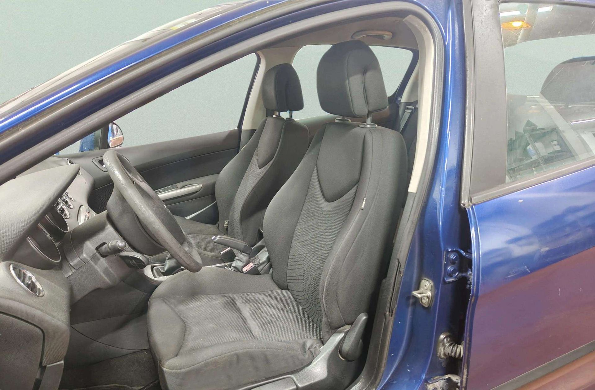 Peugeot 308 1.6 HDi Confort - foto 8