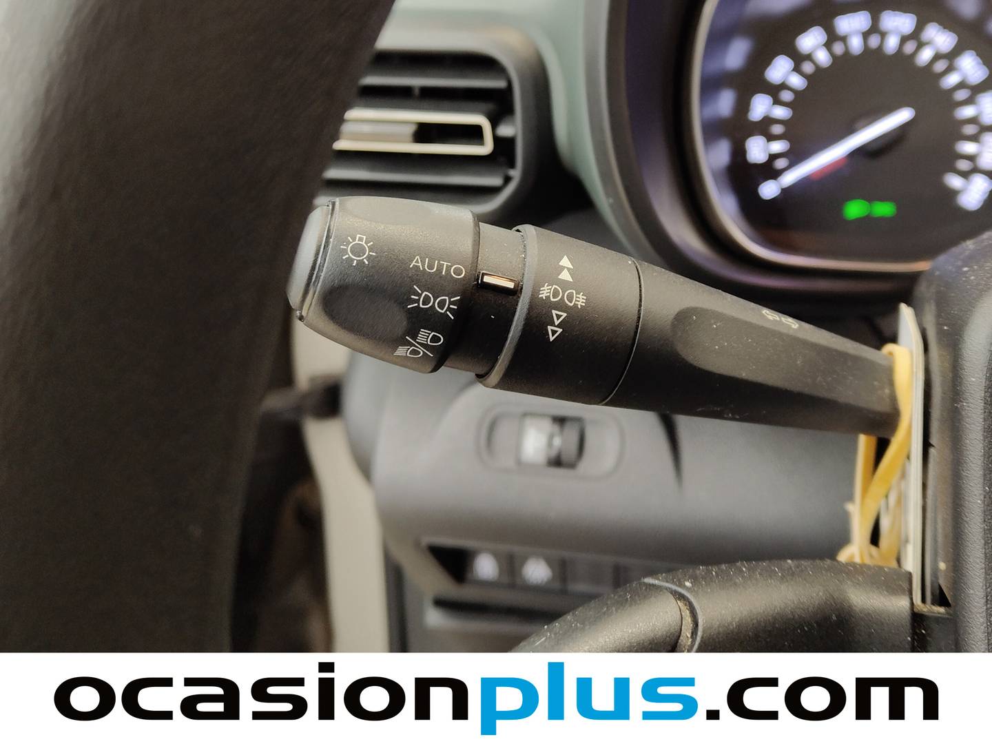 Foto Citroën Berlingo Citroen Berlingo BlueHDi 100 S&S Talla M Shine  (102 CV)