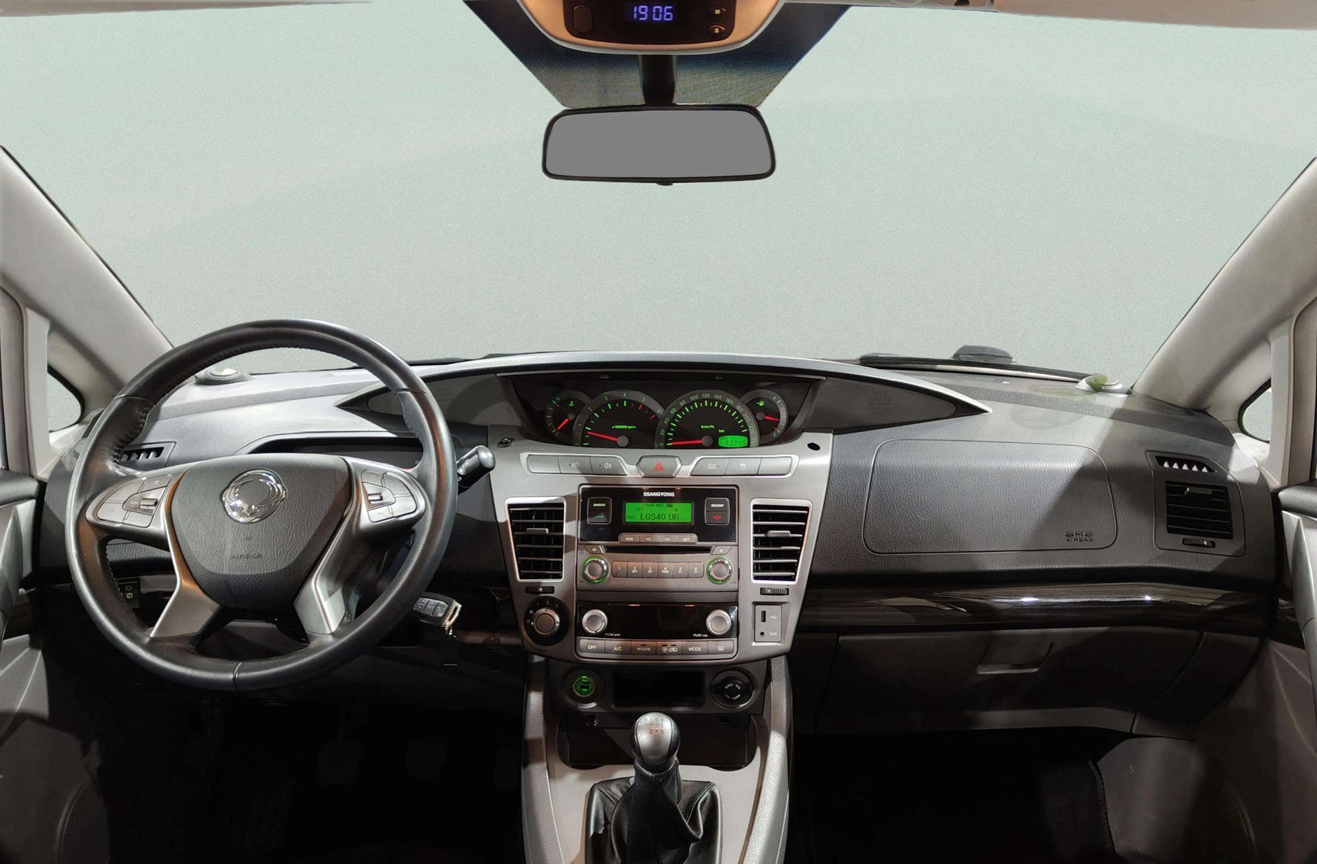 SsangYong Rodius D22T Line - foto 7