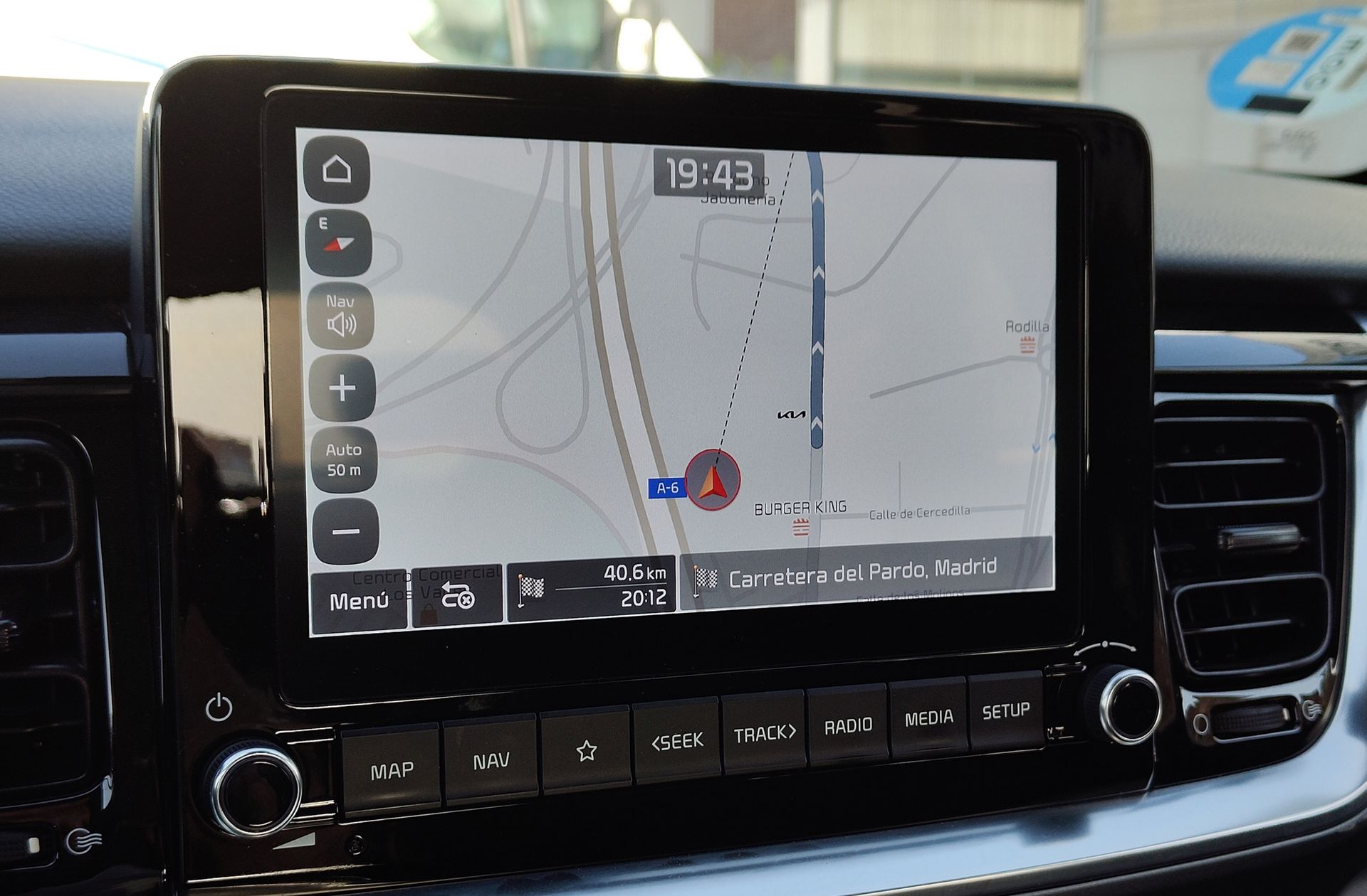 Kia Stonic 1.0 T-GDi MHEV Drive iMT - foto 7