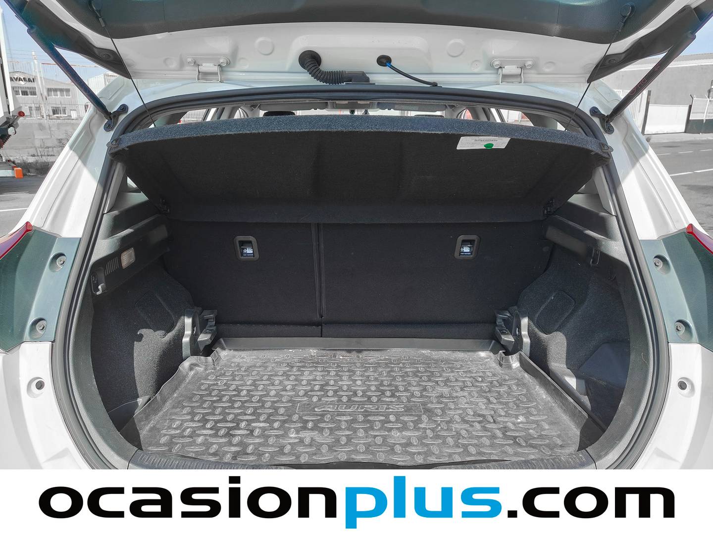 Fotos maletero Toyota Auris Toyota Auris 140H Hybrid Active (136 CV)