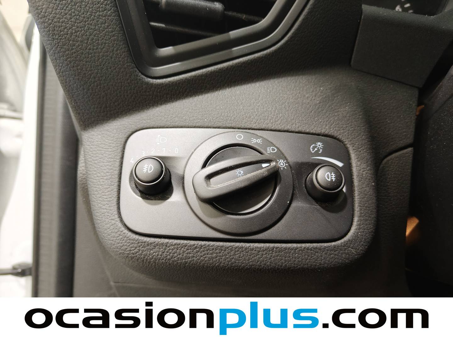 Extras y acabados del Ford Kuga Ford Kuga 1.5 EcoBoost Trend+ 4x2 (150 CV)