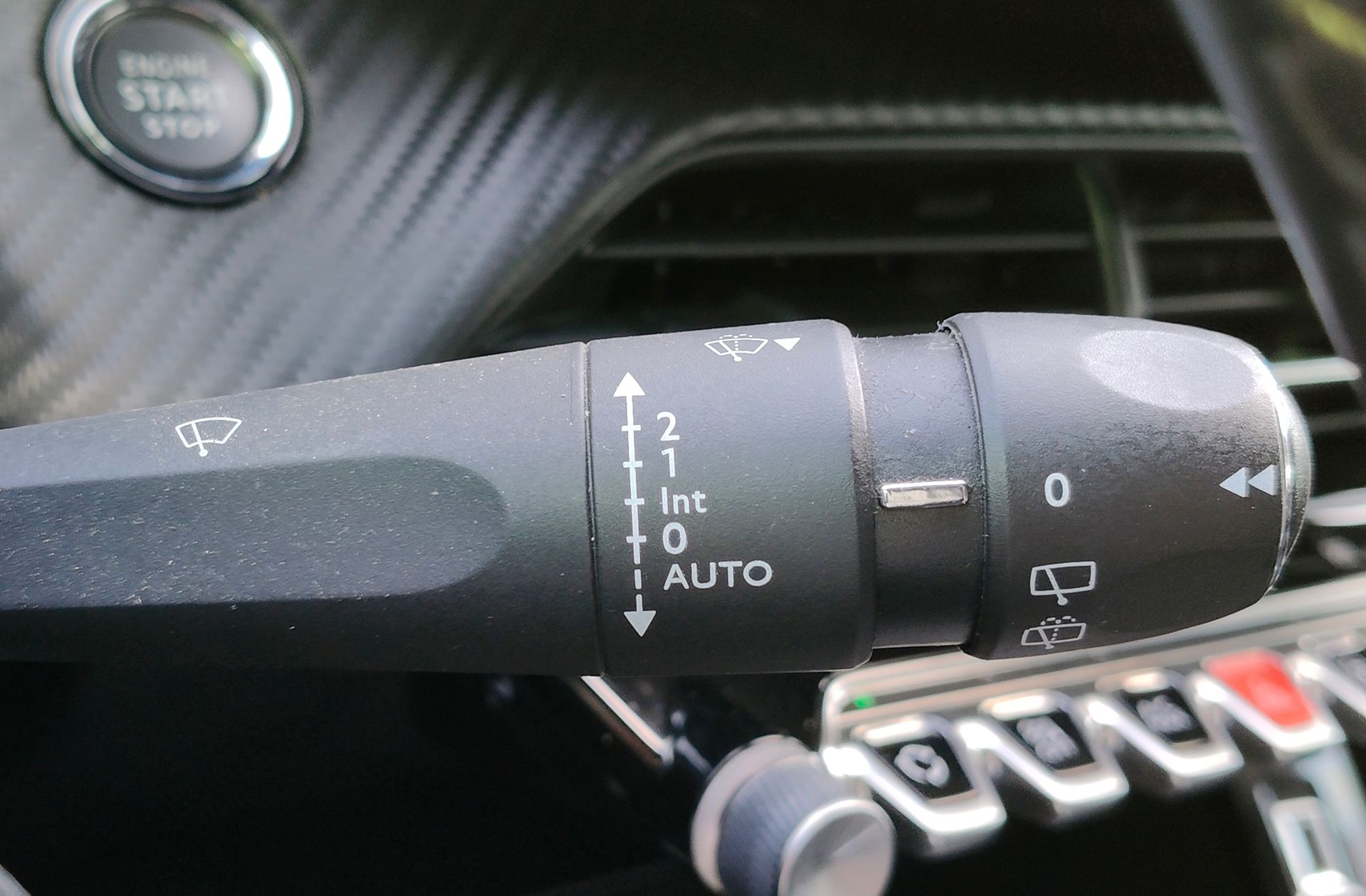 Peugeot 2008 PureTech 130 GT Line - foto 29