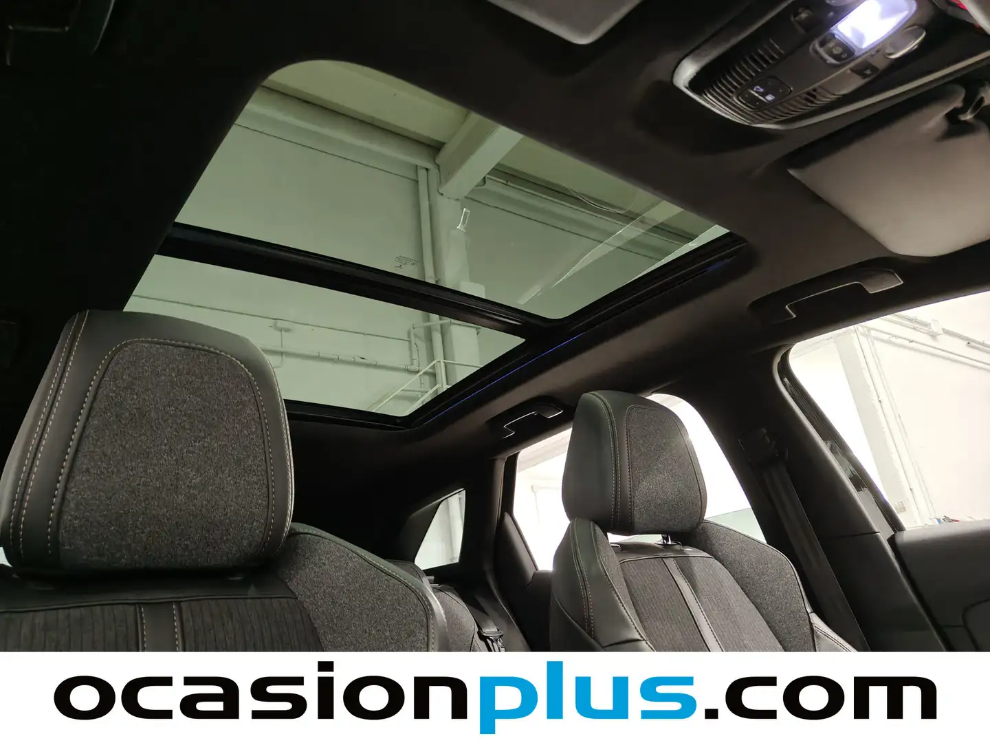 Foto Peugeot 3008 Peugeot 3008 BlueHDI 130 S&S GT Line EAT8 (130 CV)