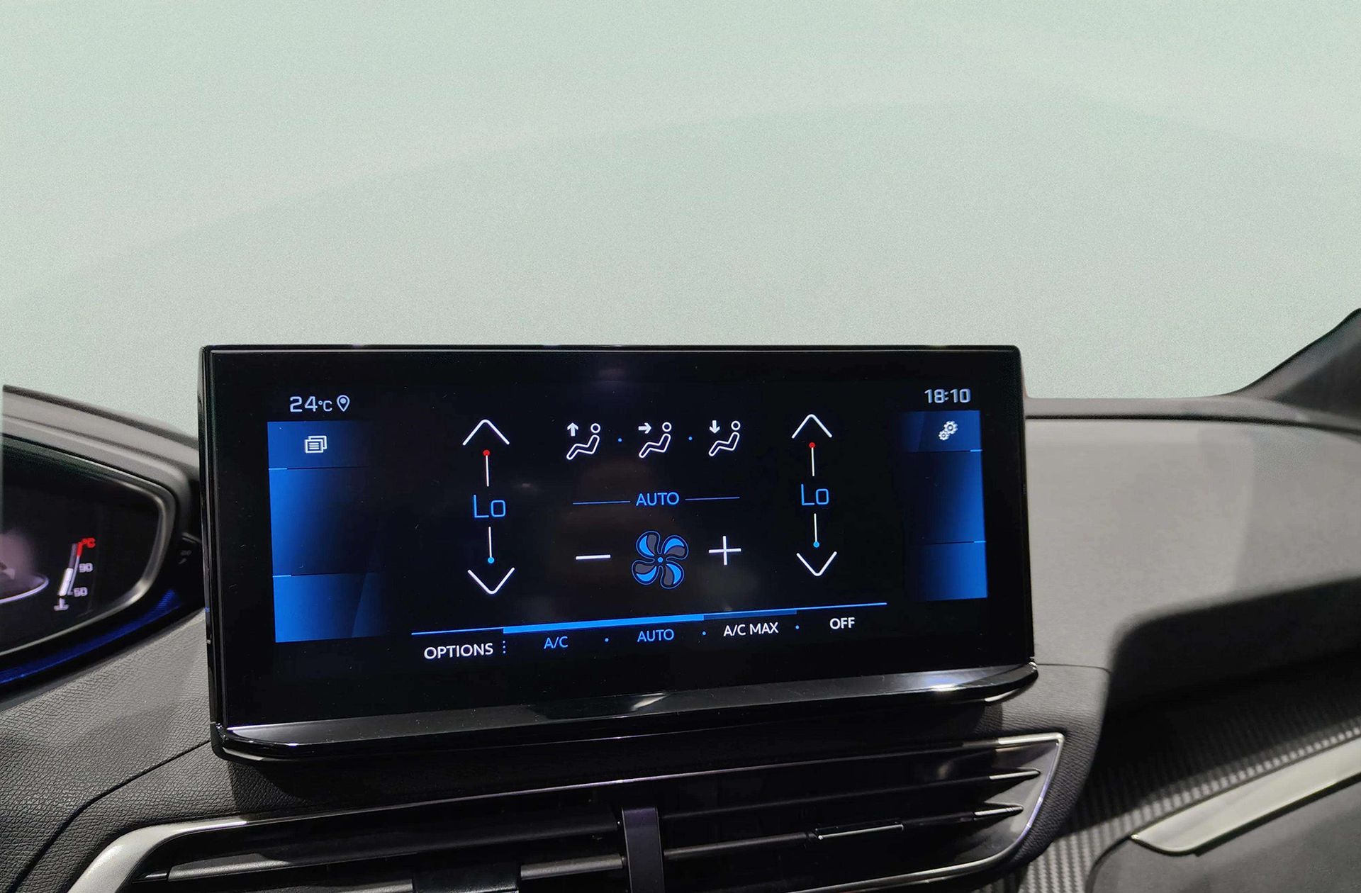 Peugeot 5008 1.2 Allure Pack eDCS6 7 plazas - foto 31