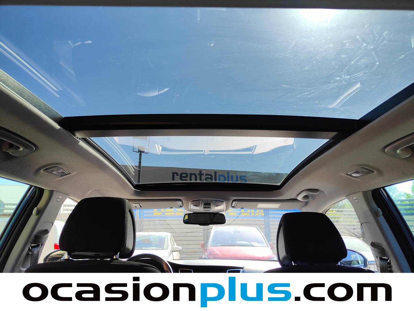 Extras y acabados del Hyundai Tucson Hyundai Tucson 1.7 CRDI BlueDrive Tecno Sky 4x2 (115 CV)