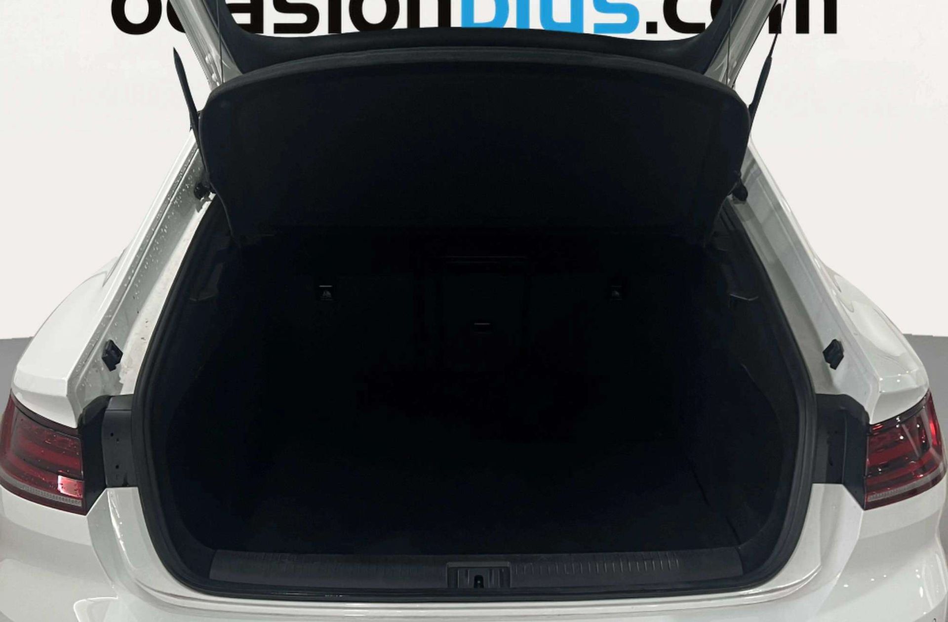 Volkswagen Arteon R-Line 2.0 TSI DSG - foto 21