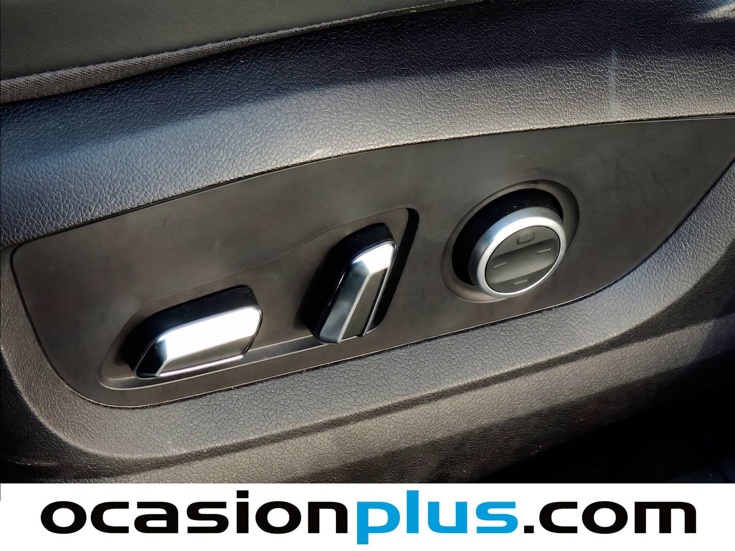 EBRO S800 EBRO S800 1.6 TGDI Premium DCT (147 CV) 7 Plazas 147cv