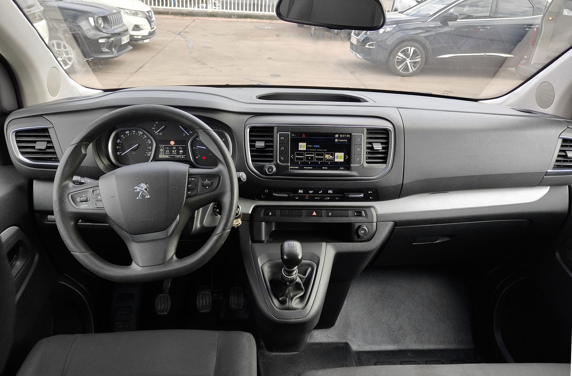 Peugeot Traveller 2.0 BlueHDi Business Long 9 plazas - foto 10