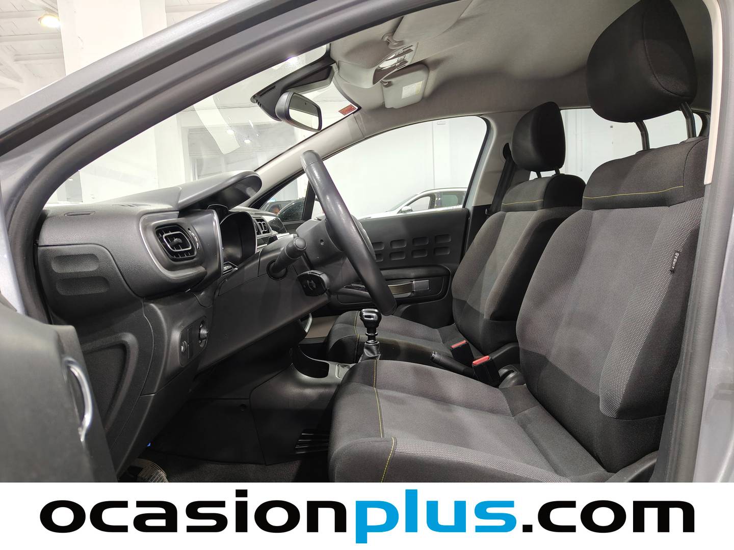 Foto asientos delanteros Citroën C3 Citroën C3 PureTech 110 S&S Shine (110 CV)