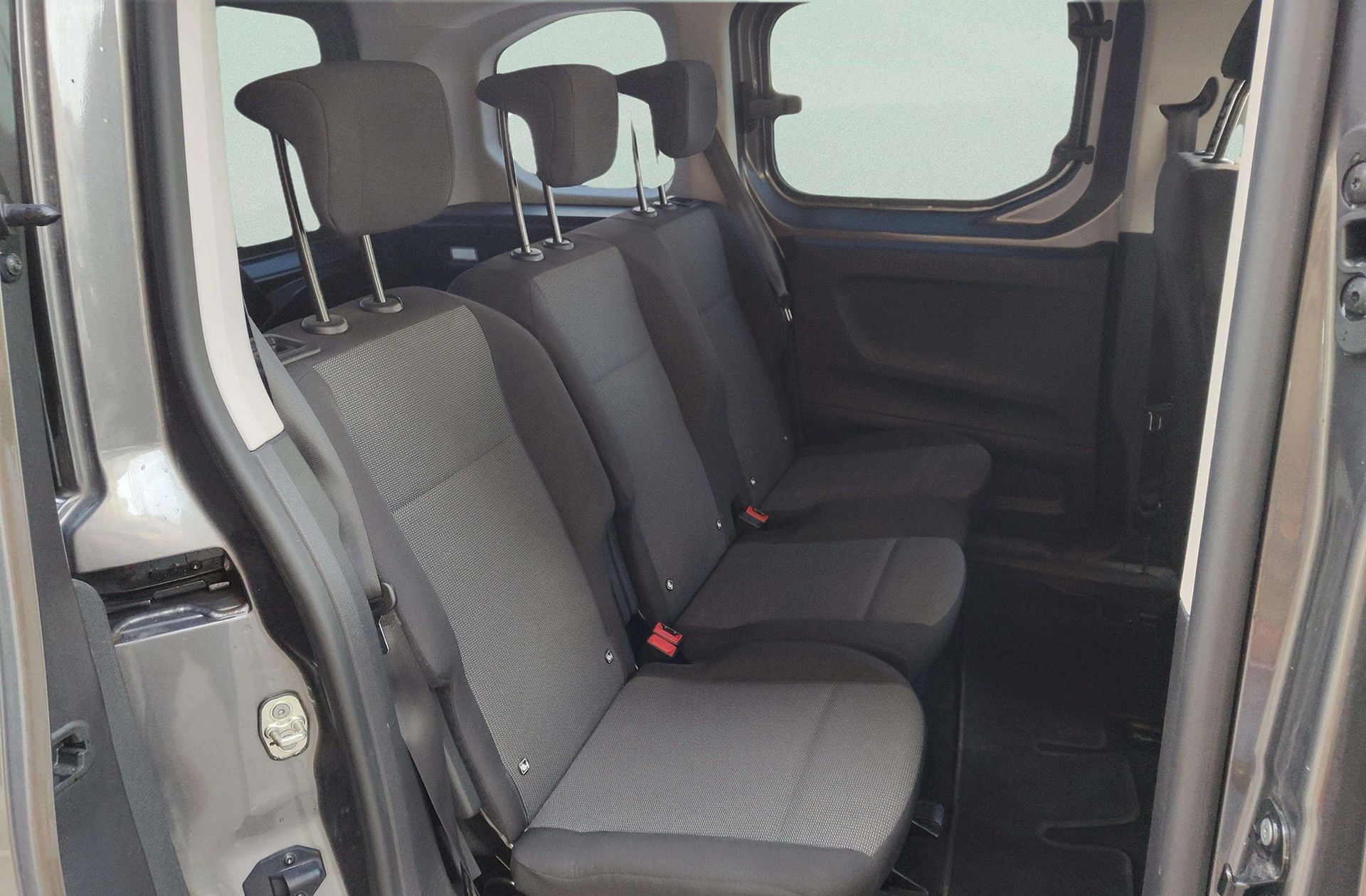 Opel Combo 1.2 Turbo Expression L - foto 14