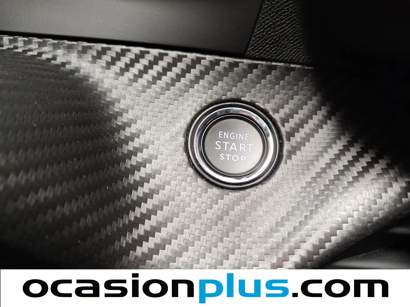 Foto Peugeot 2008 Peugeot 2008 Allure Hybrid eDCS6 (145 CV)