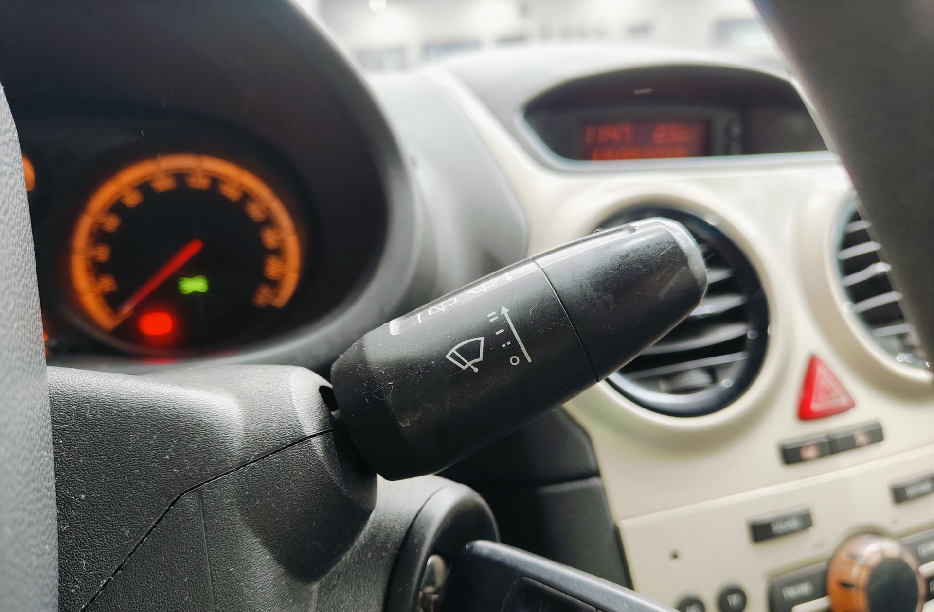 Opel Corsa 1.3 CDTi Essentia - foto 23
