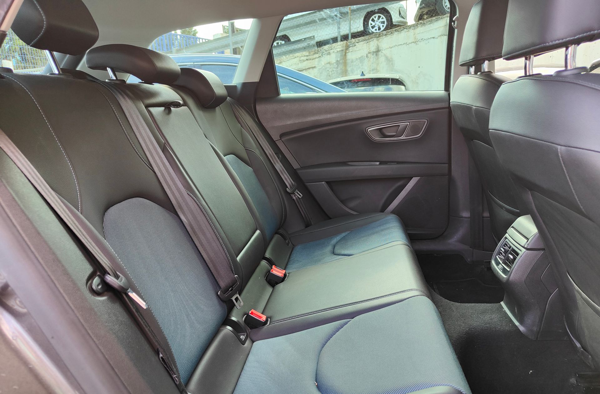 SEAT León ST 1.4 TSI ACT Style DSG - foto 16