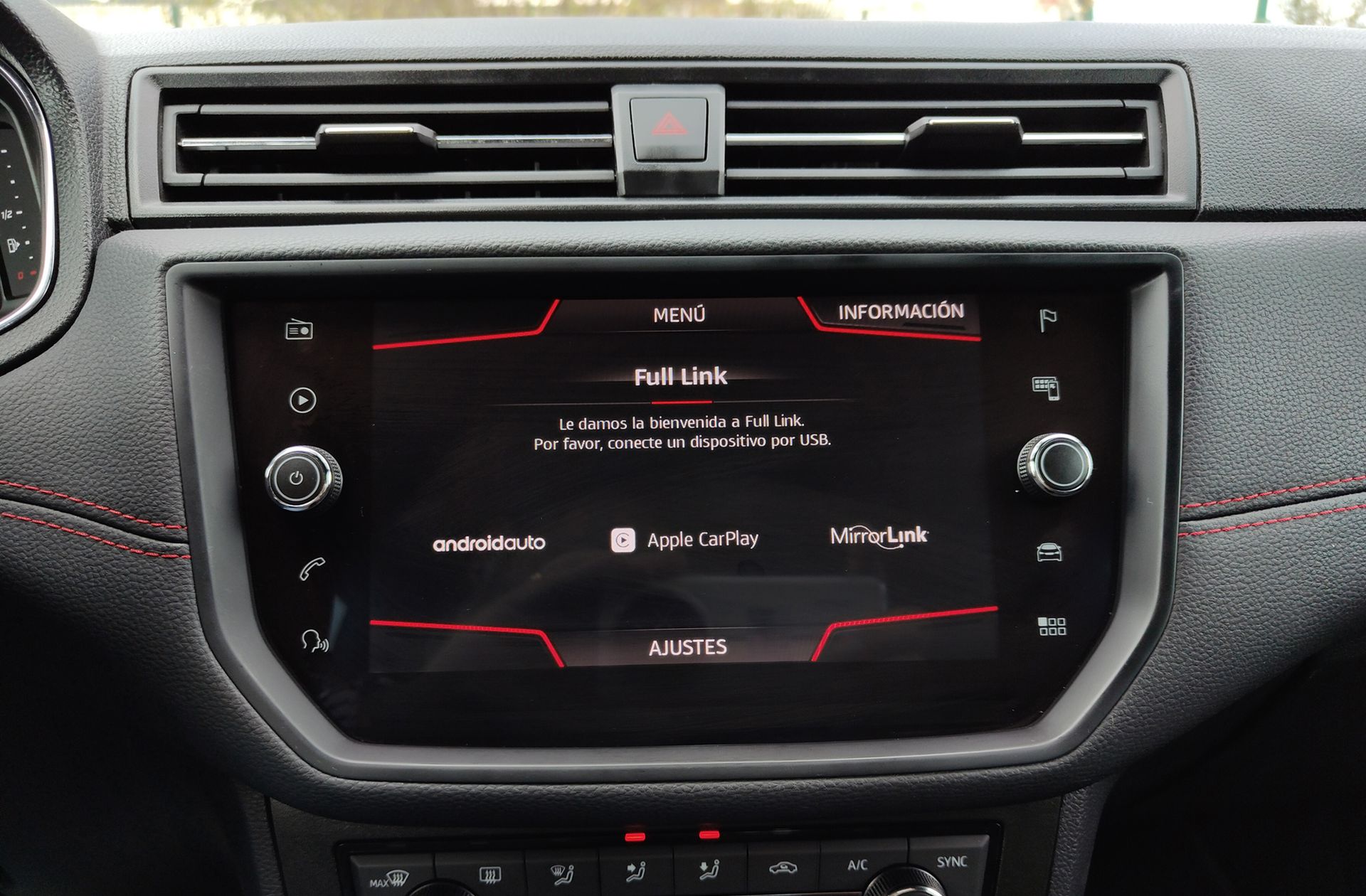 SEAT Arona 1.0 TSI Ecomotive FR - foto 9
