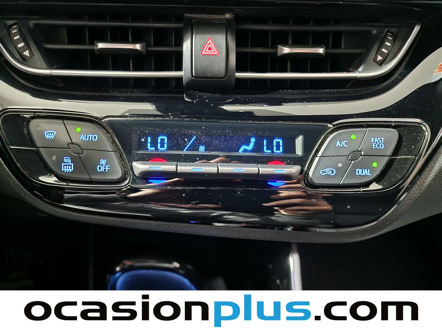 Foto Toyota C-HR Toyota C-HR 1.8 125H Advance (122 CV)