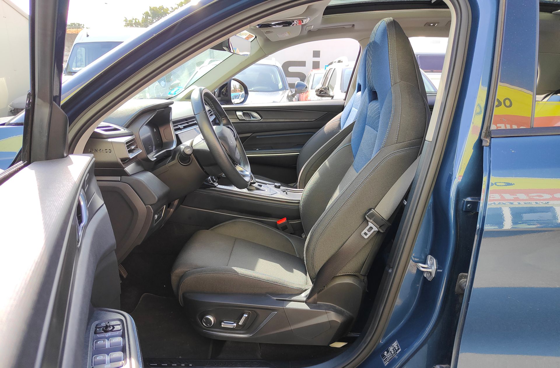 Lynk & Co 01 1.5 PHEV - foto 12