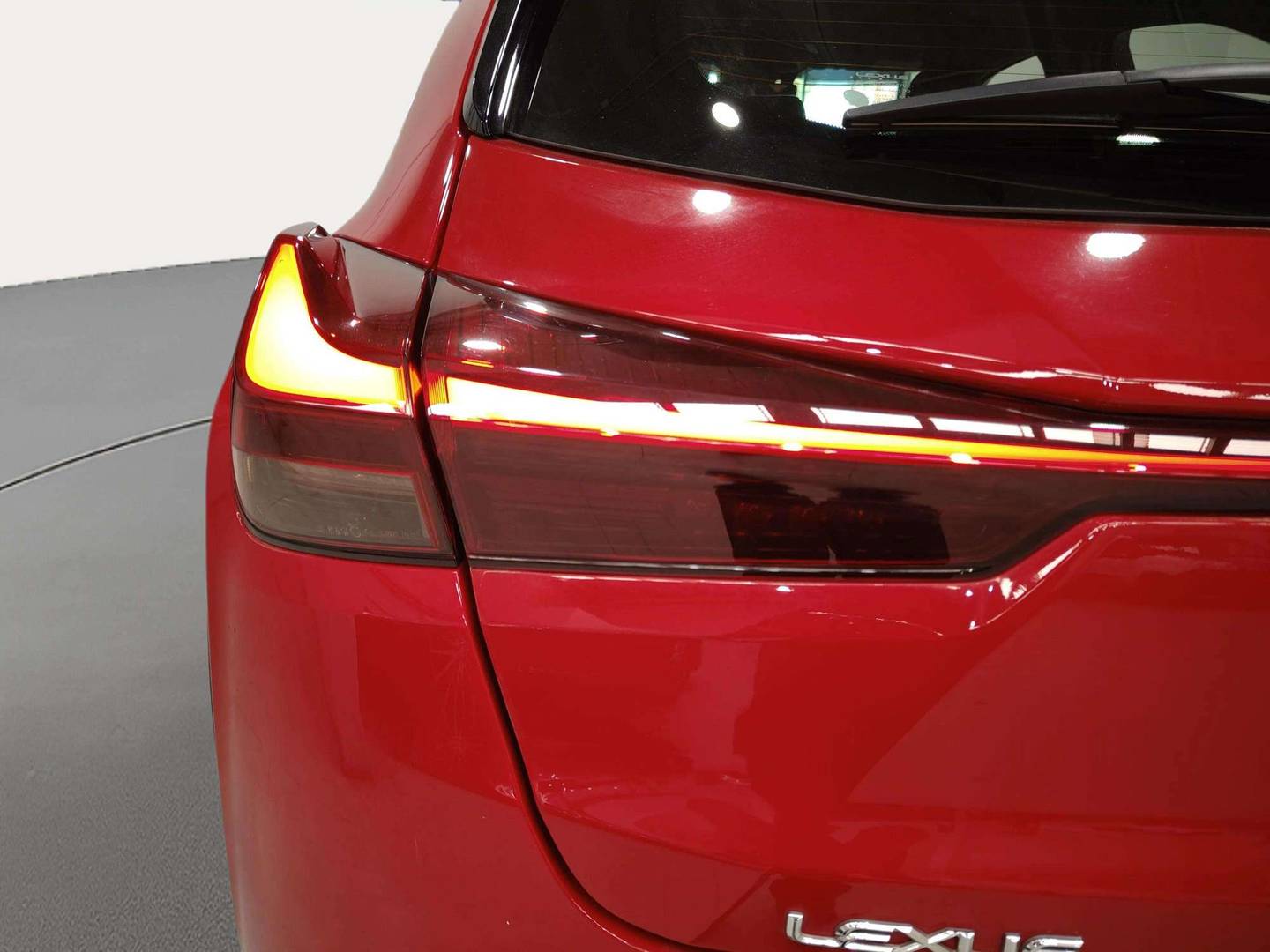 Lexus UX Lexus UX 250h Business 2WD (184 CV) al mejor precio