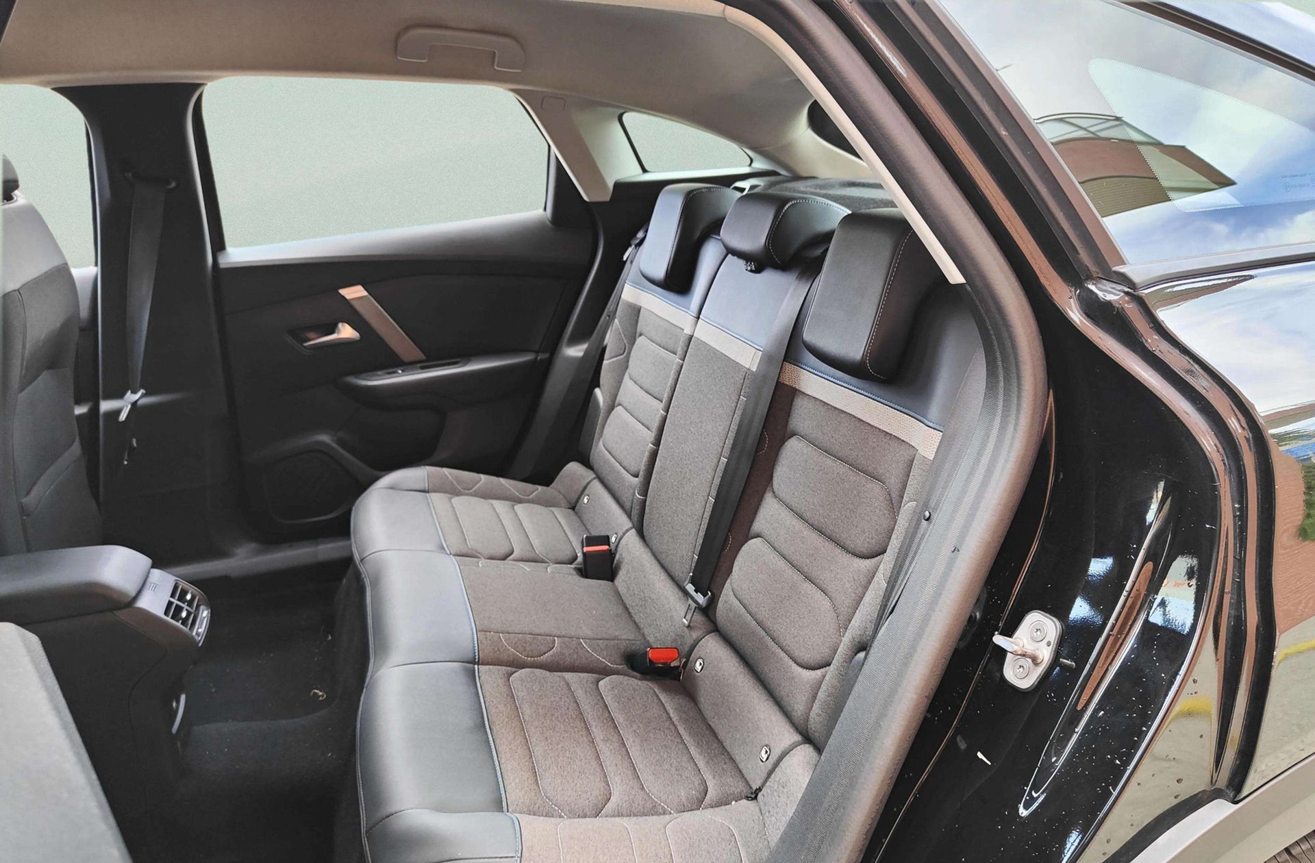 Citroën C4 PureTech 130 Plus EAT8 - foto 11
