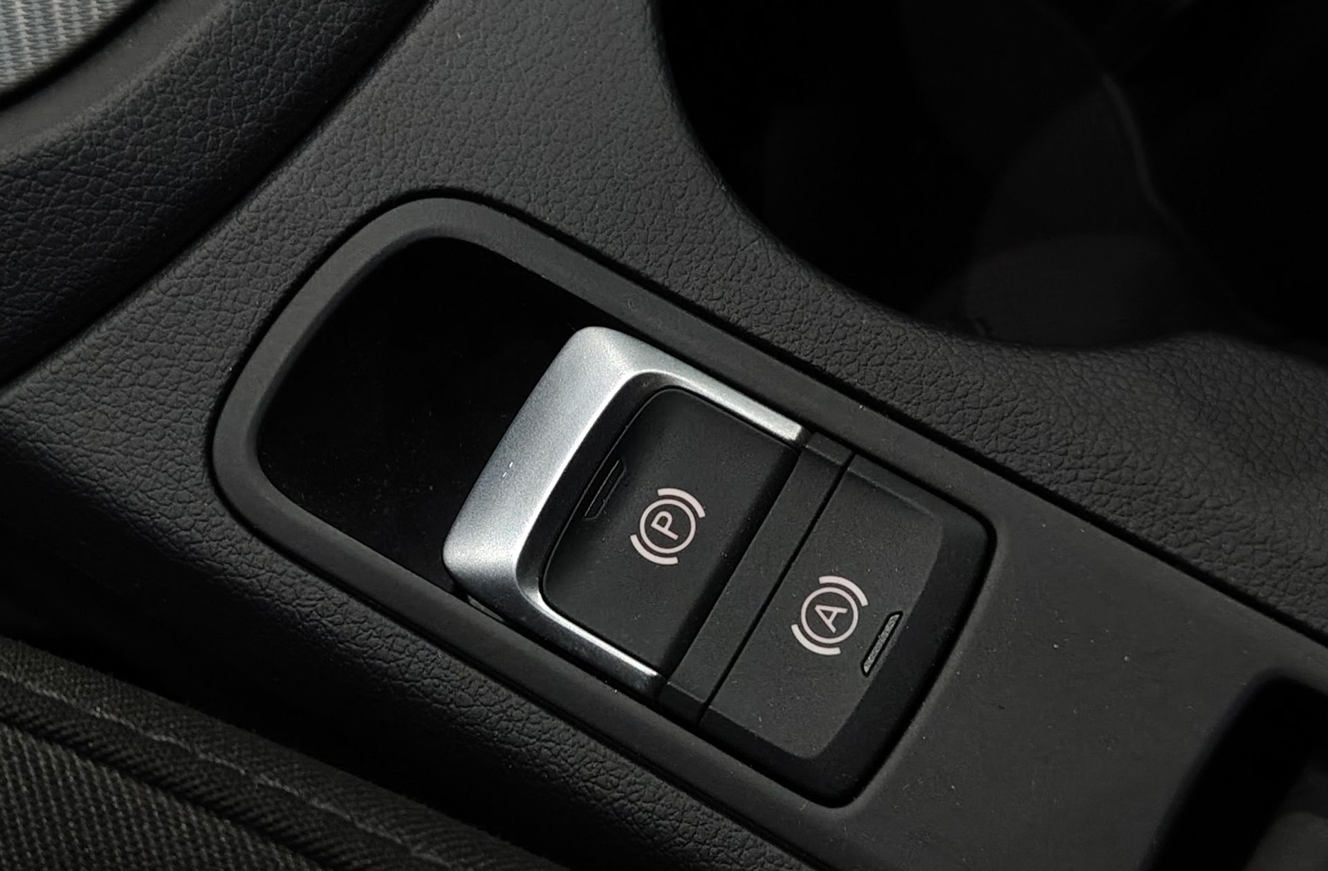 Audi Q3 2.0 TDI quattro S tronic - foto 31