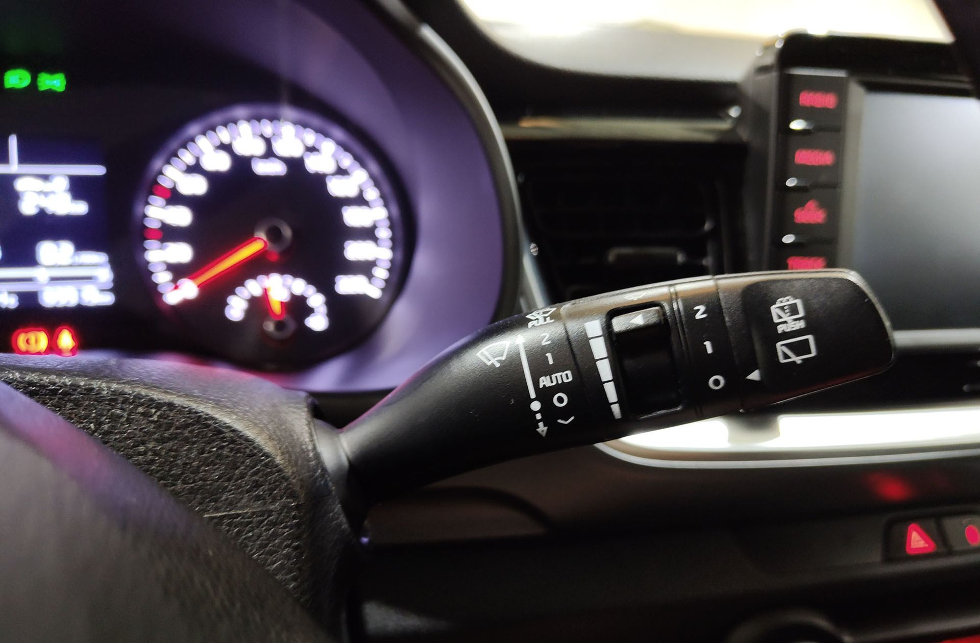 Kia Stonic 1.0 T-GDi Drive - foto 24